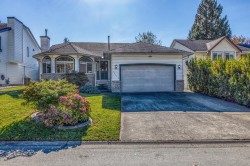 22970 126 Avenue Maple Ridge, BC V2X 0S7