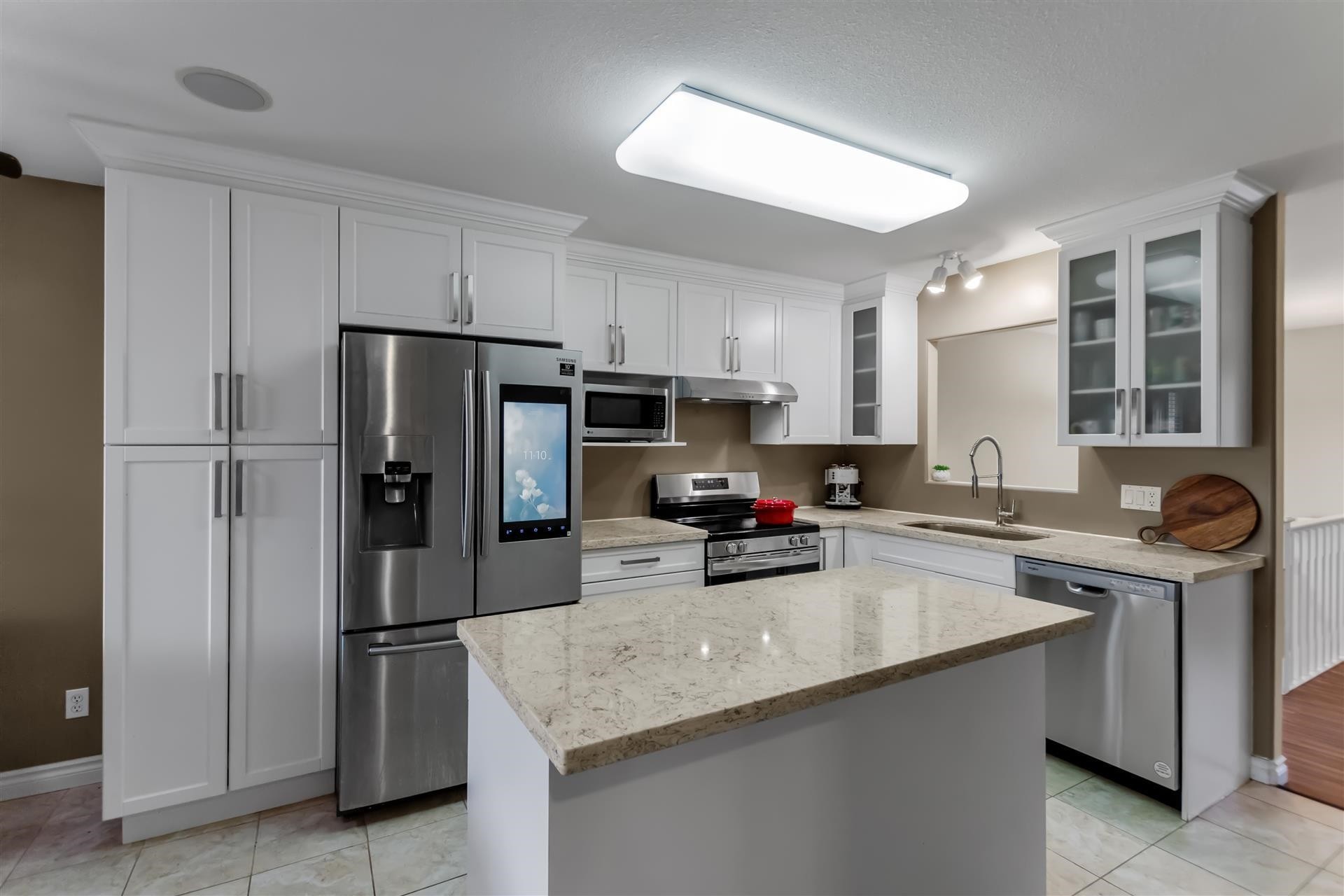 11469 207 Street, Maple Ridge, BC