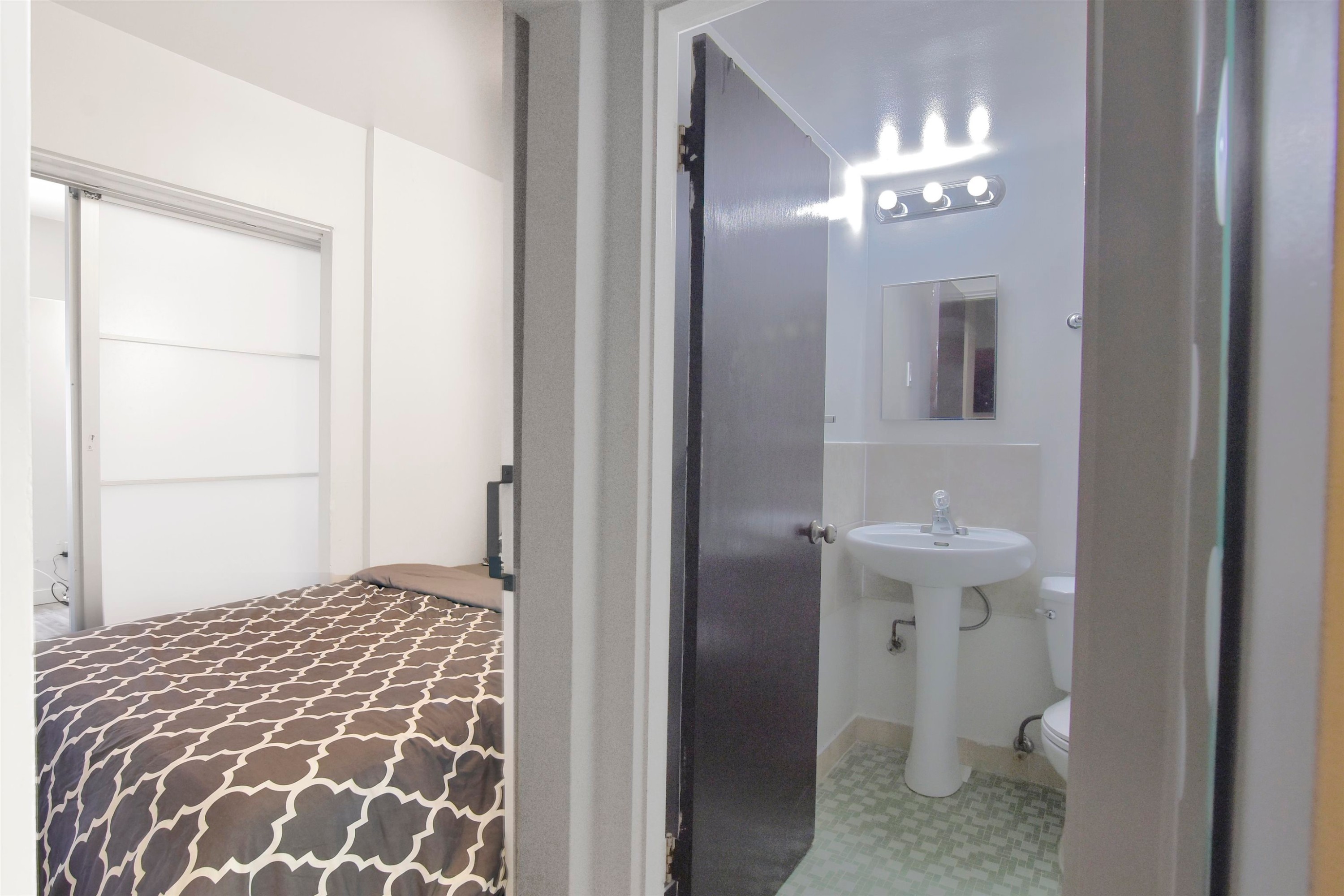 112-1540 Haro Street, Vancouver, BC