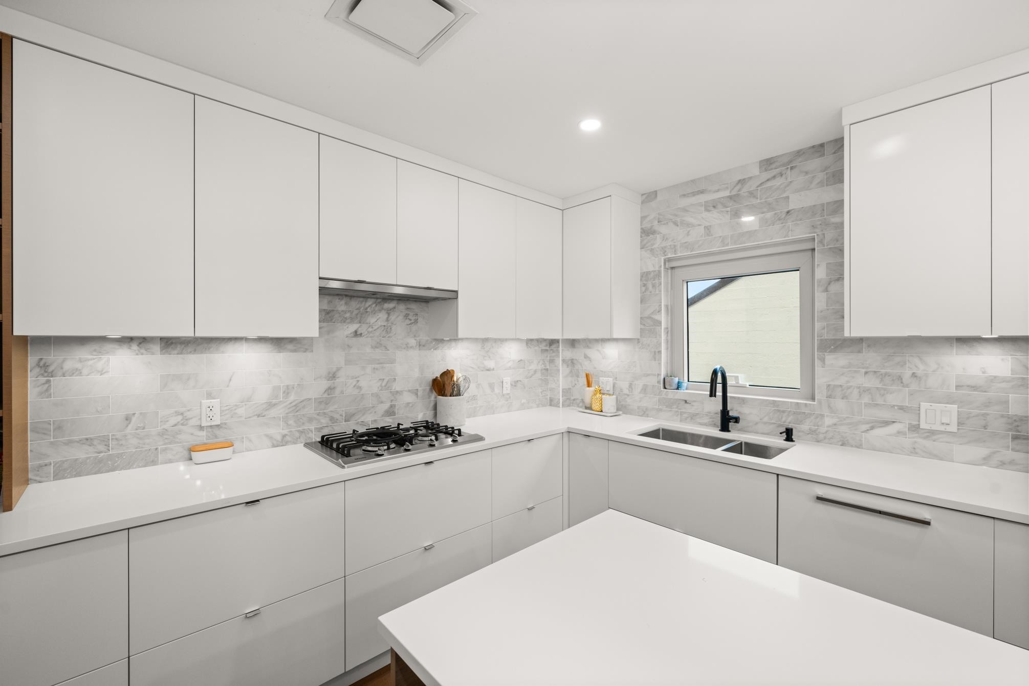 401-2687 Maple Street, Vancouver, BC