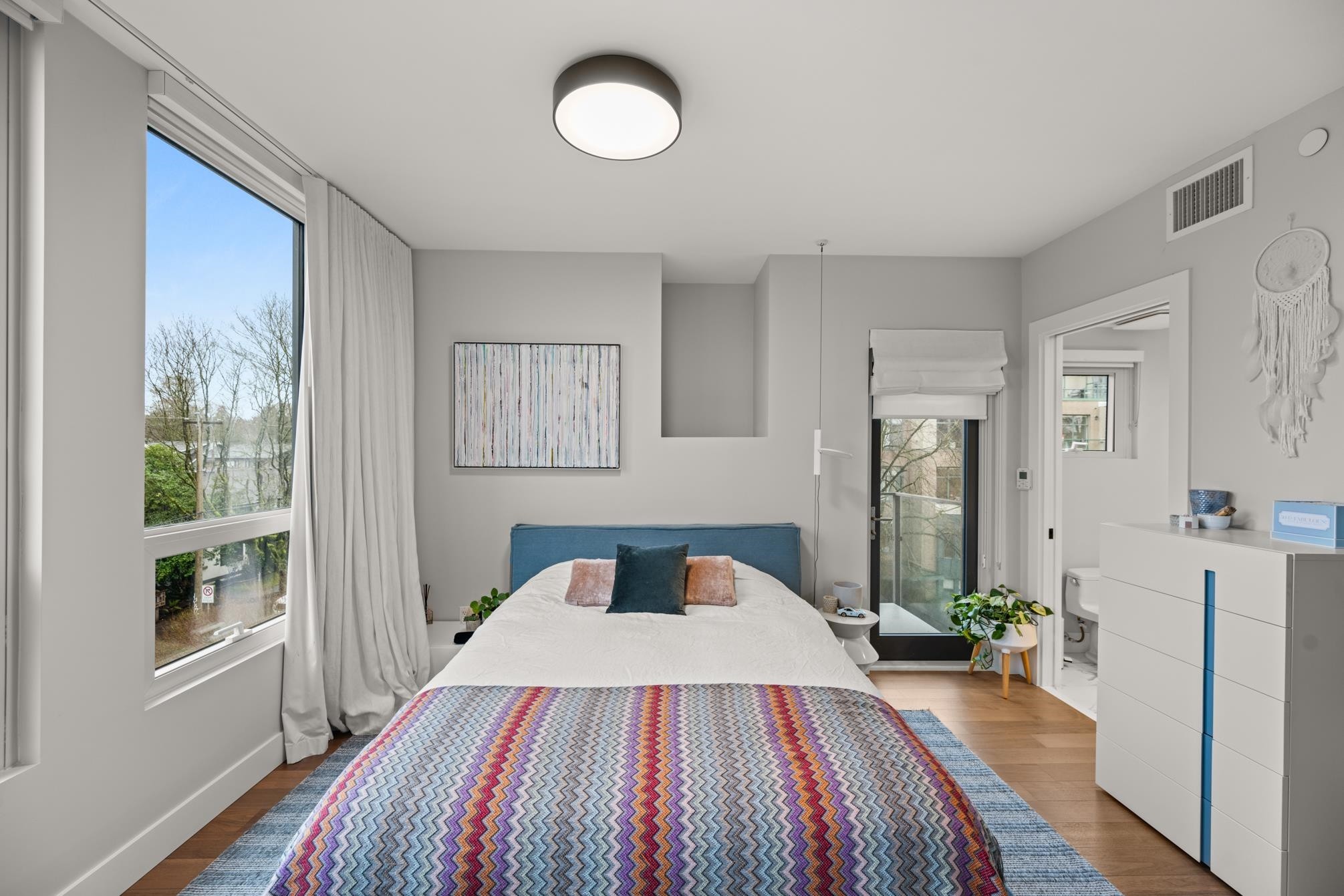 401-2687 Maple Street, Vancouver, BC