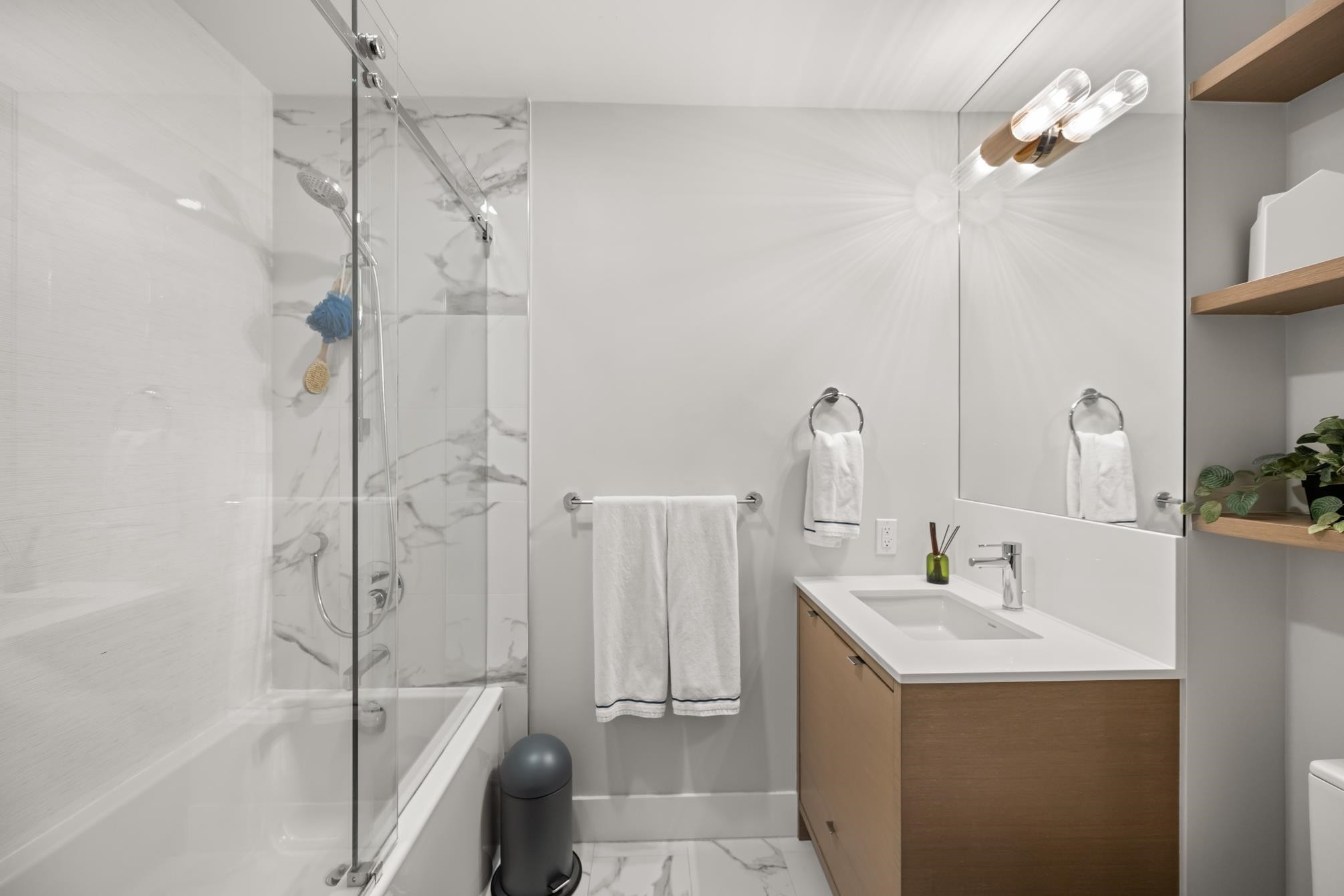 401-2687 Maple Street, Vancouver, BC