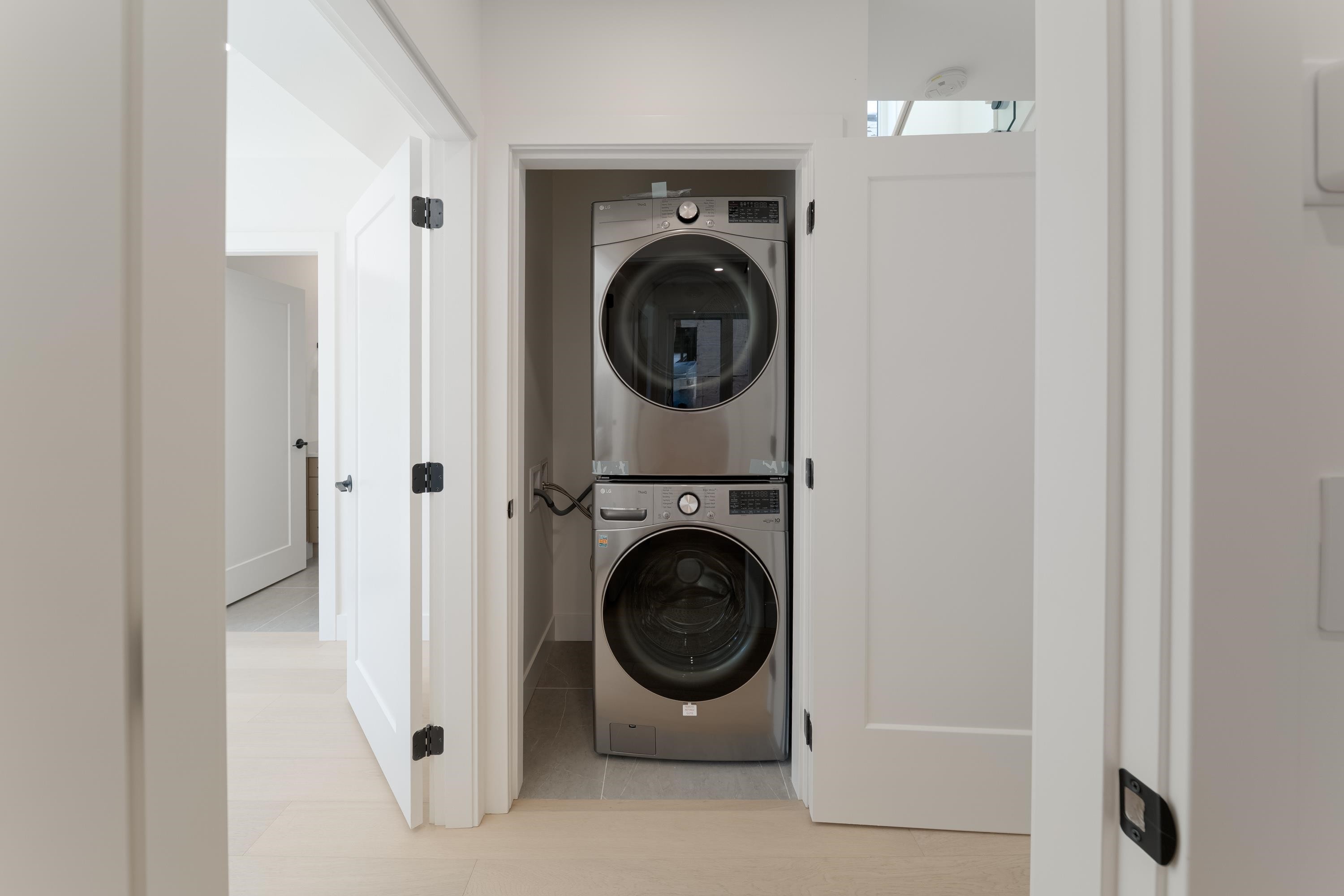 968 17Th Avenue W, Vancouver, BC