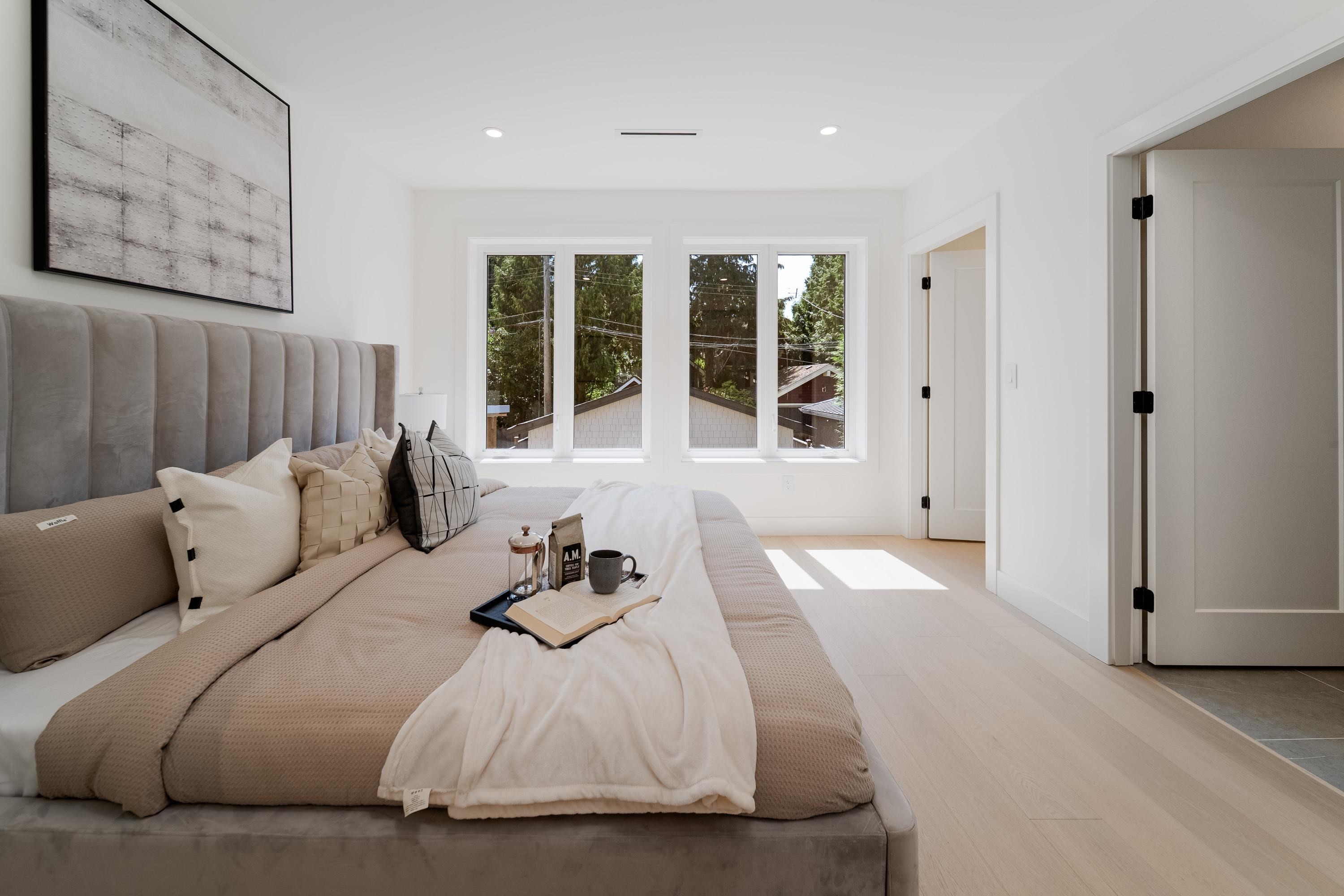 968 17Th Avenue W, Vancouver, BC