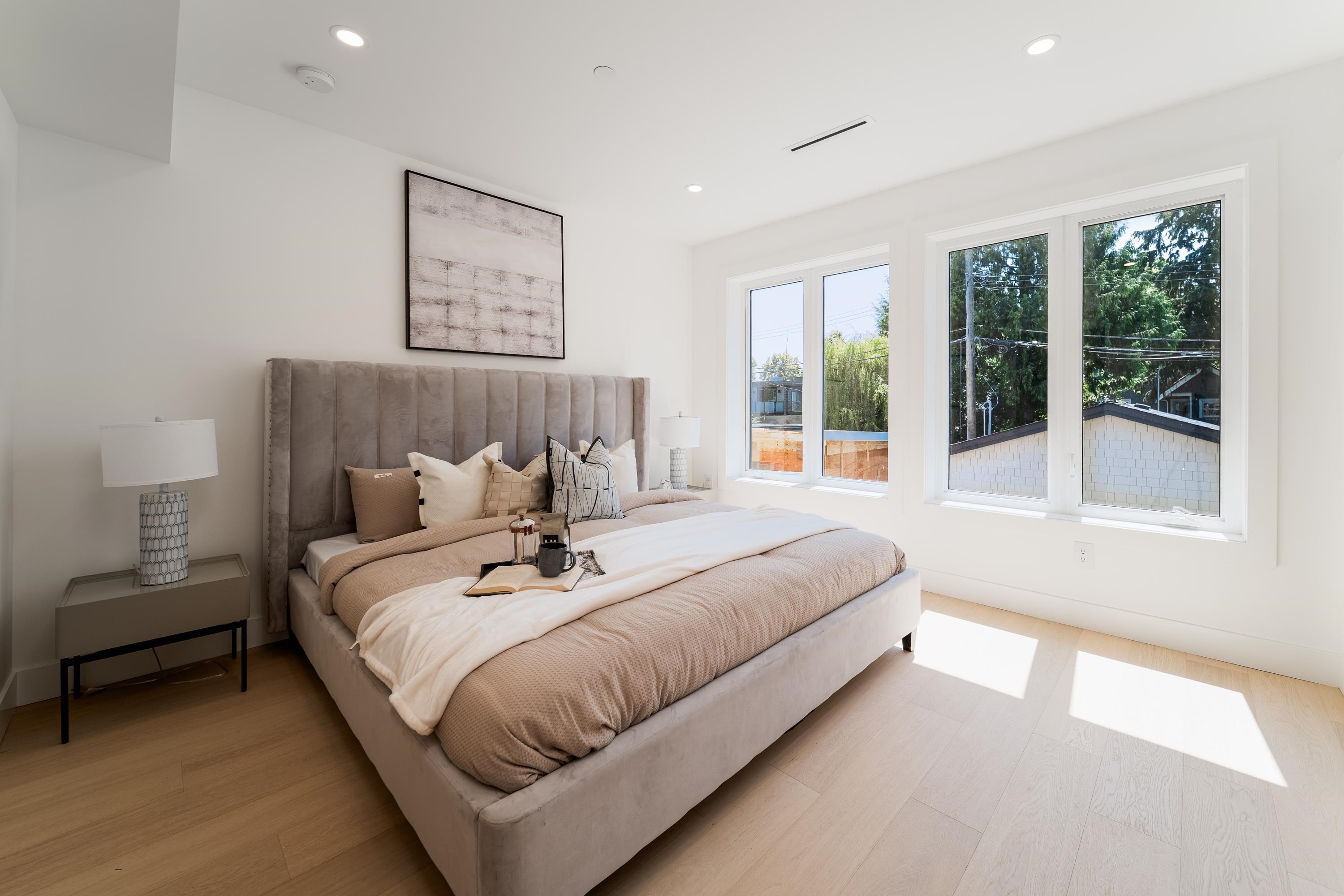 968 17Th Avenue W, Vancouver, BC