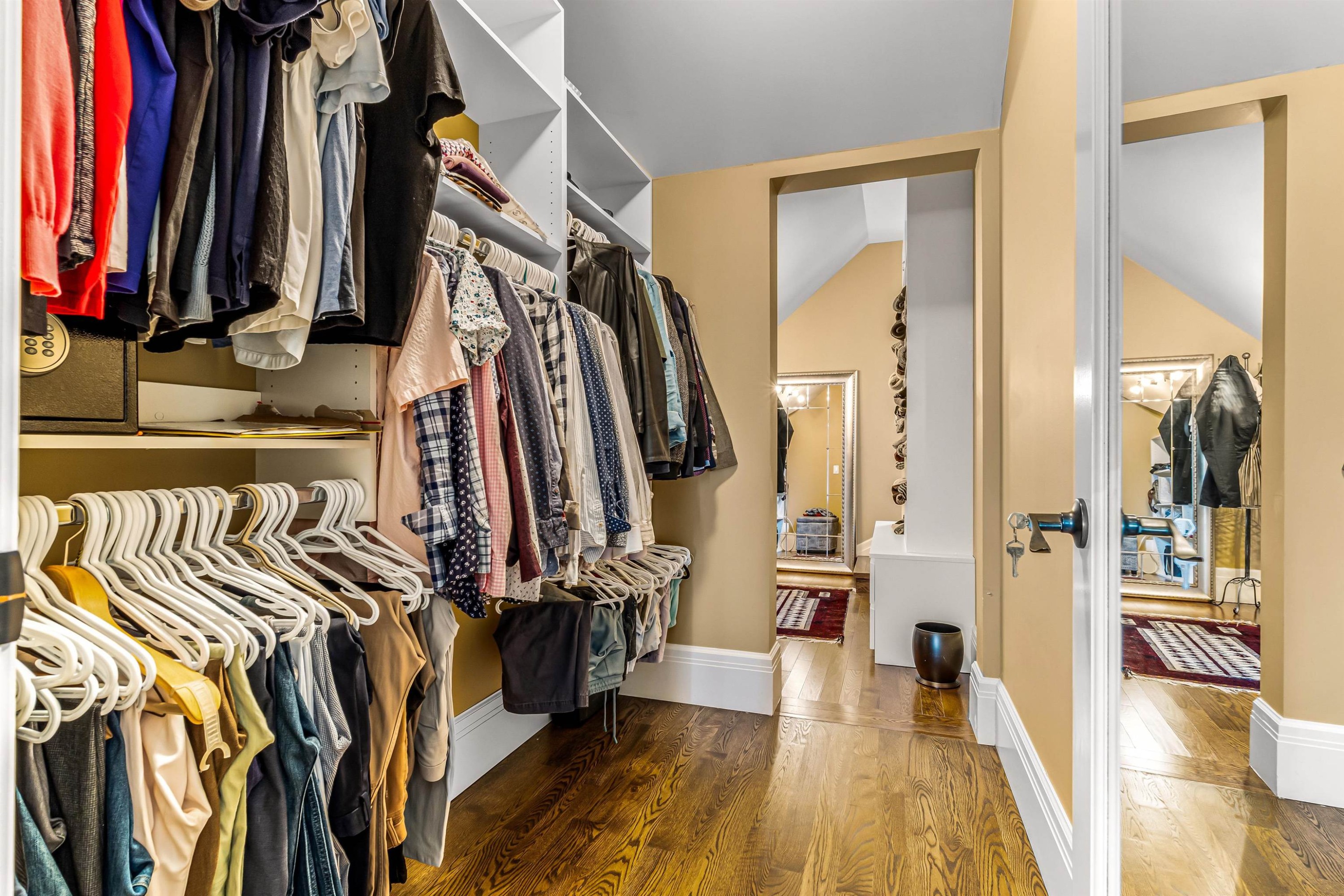 5290 Pandora Street, Burnaby, BC