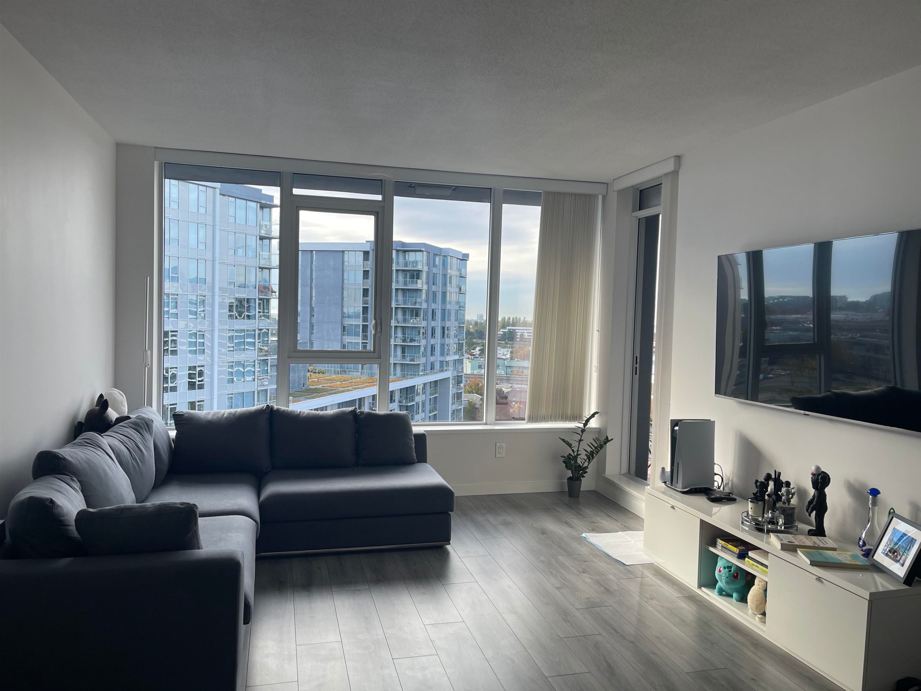 1502-3333 Brown Road, Richmond, BC