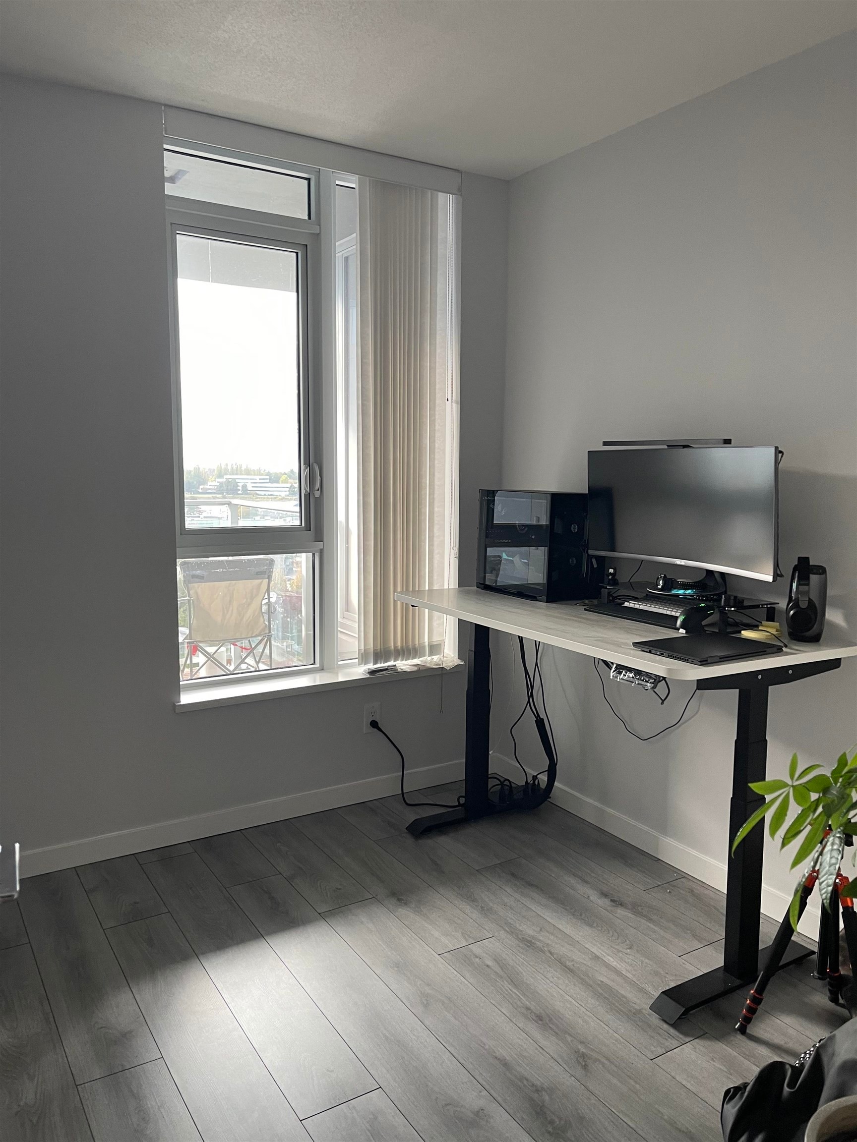 1502-3333 Brown Road, Richmond, BC