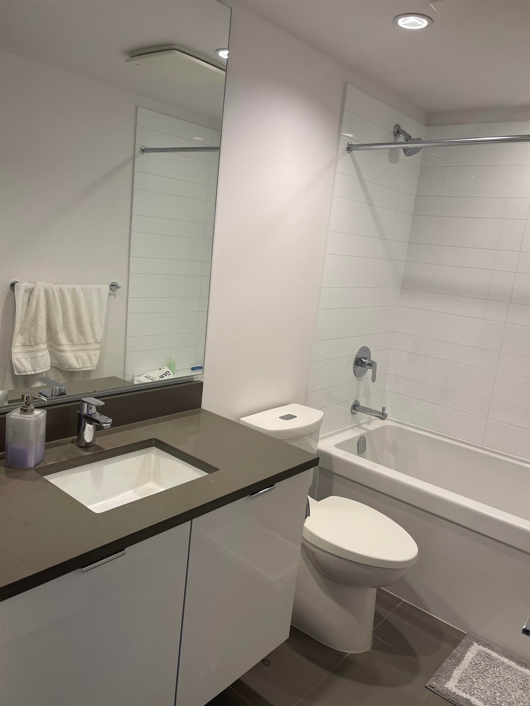 1502-3333 Brown Road, Richmond, BC