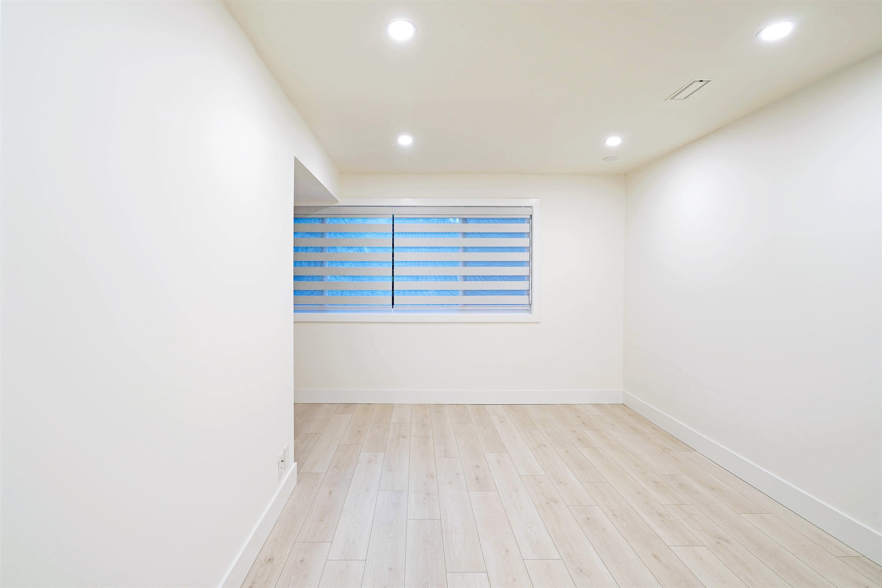 2078 Springer Avenue, Burnaby, BC