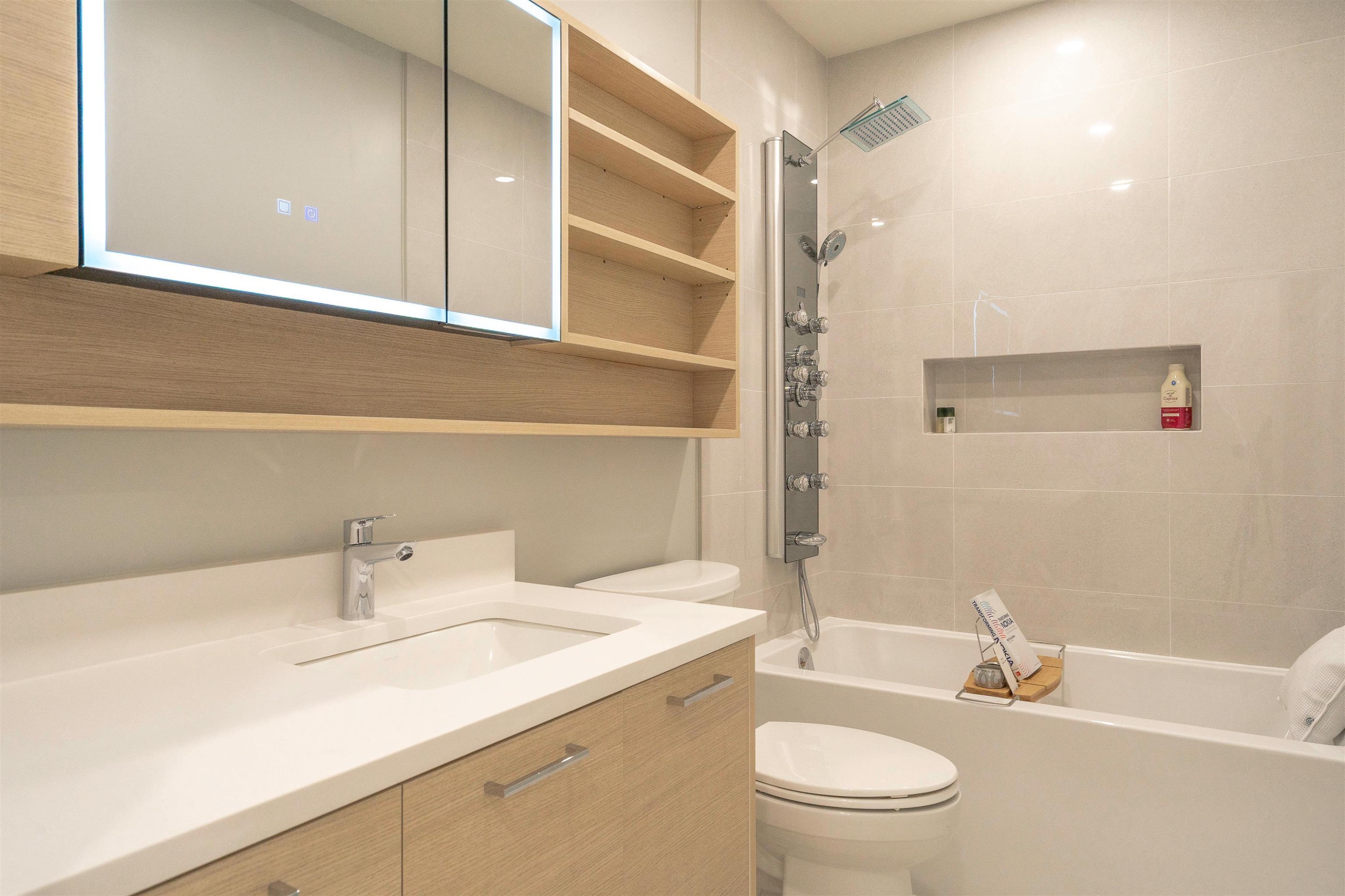 2078 Springer Avenue, Burnaby, BC