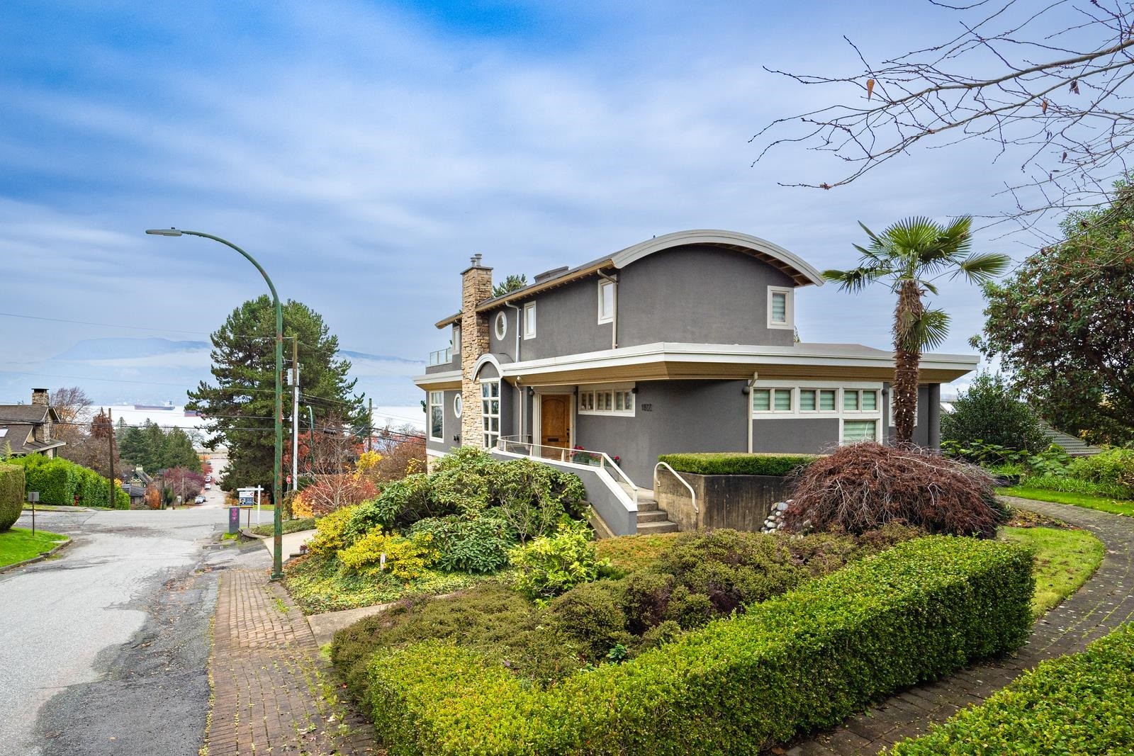 1822 Sasamat Street, Vancouver, BC