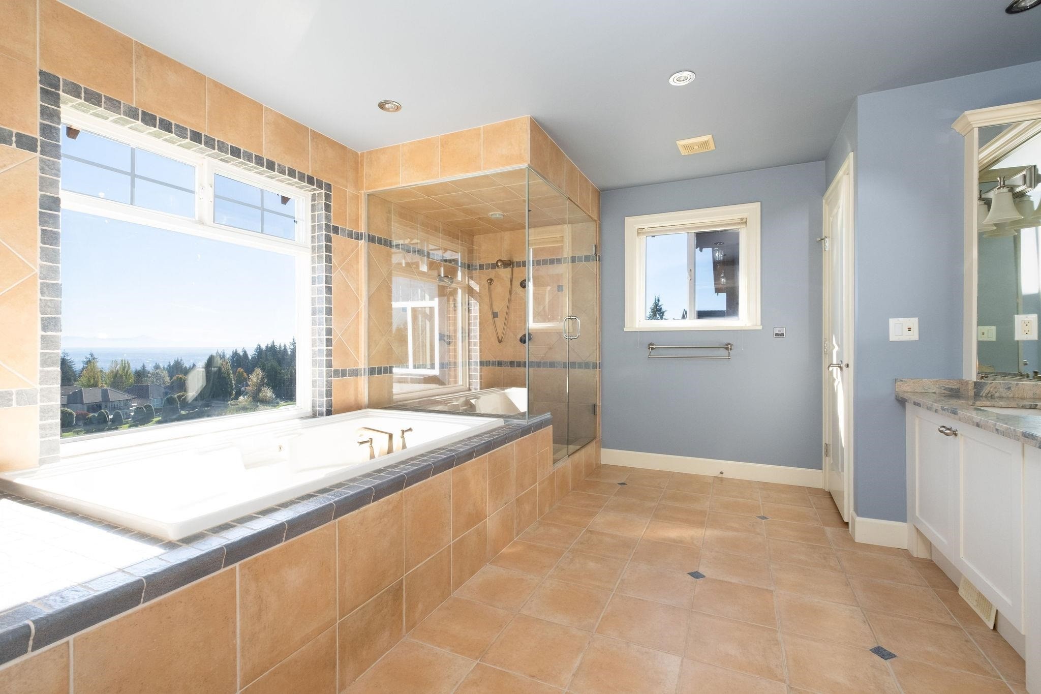 3233 Chartwell Lane, Coquitlam, BC