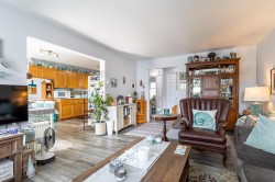 2-765 School Road Gibsons, BC V0N 1V9