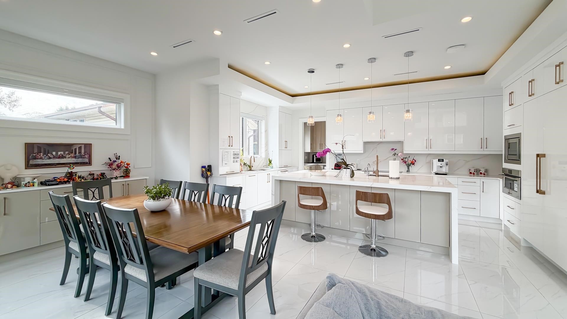 5302 Springdale Court, Burnaby, BC