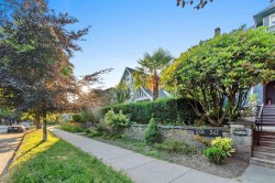 345 13th Avenue W Vancouver, BC V5Y 1W2