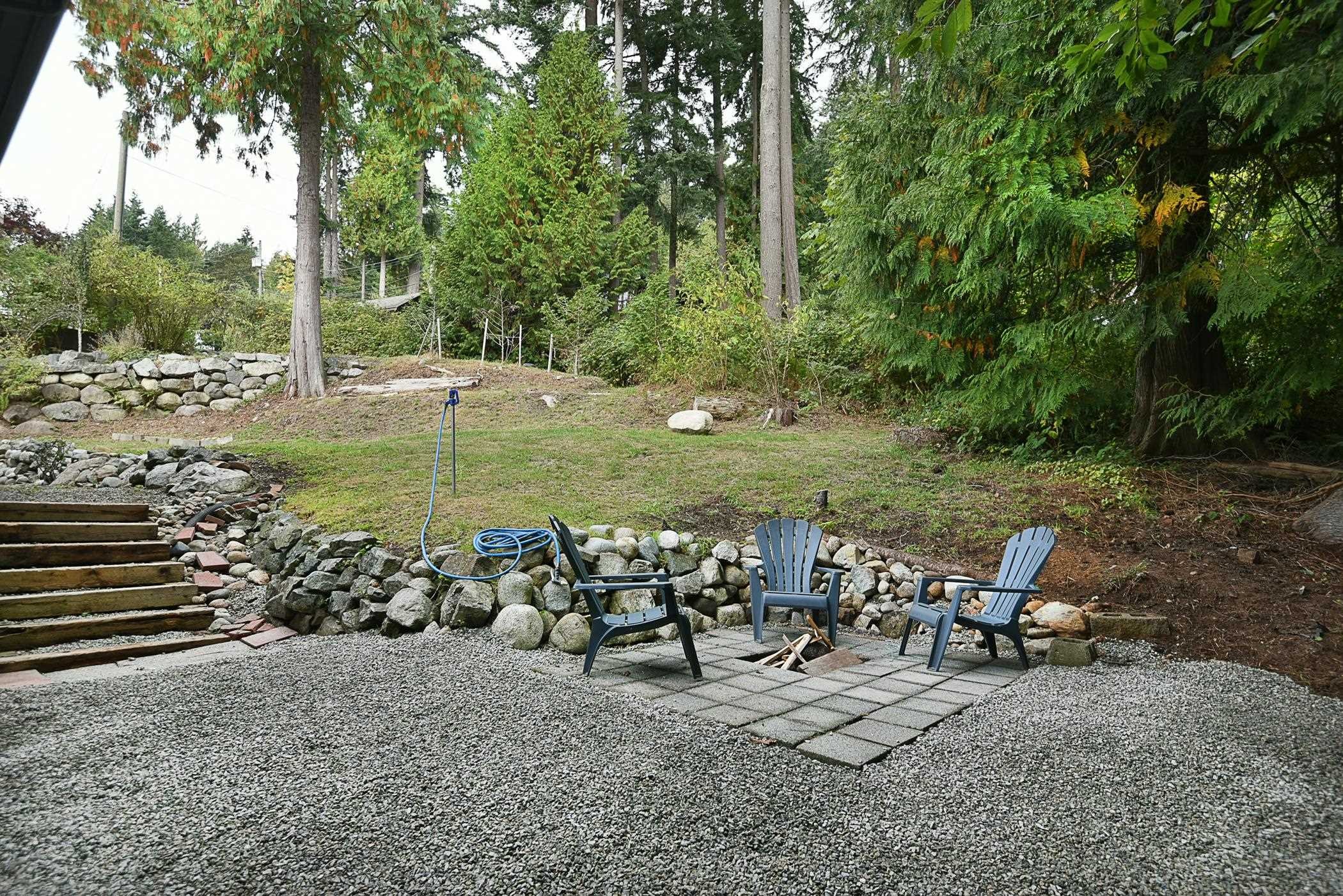 482 Elphinstone Avenue, Gibsons, BC