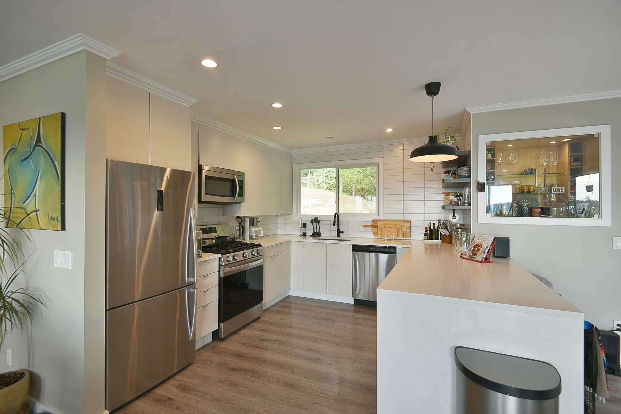 482 Elphinstone Avenue, Gibsons, BC