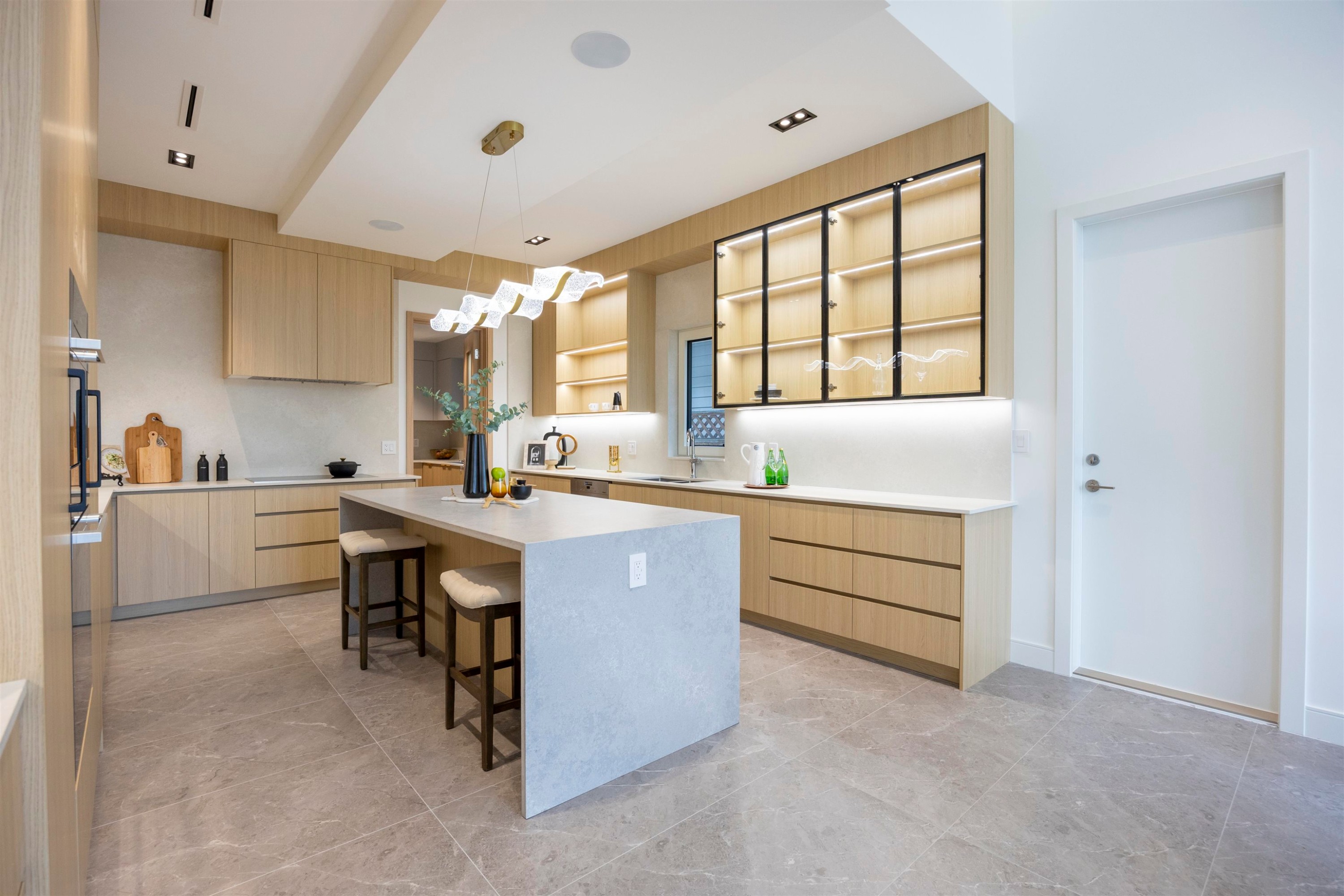 9240 Saunders Road, Richmond, BC