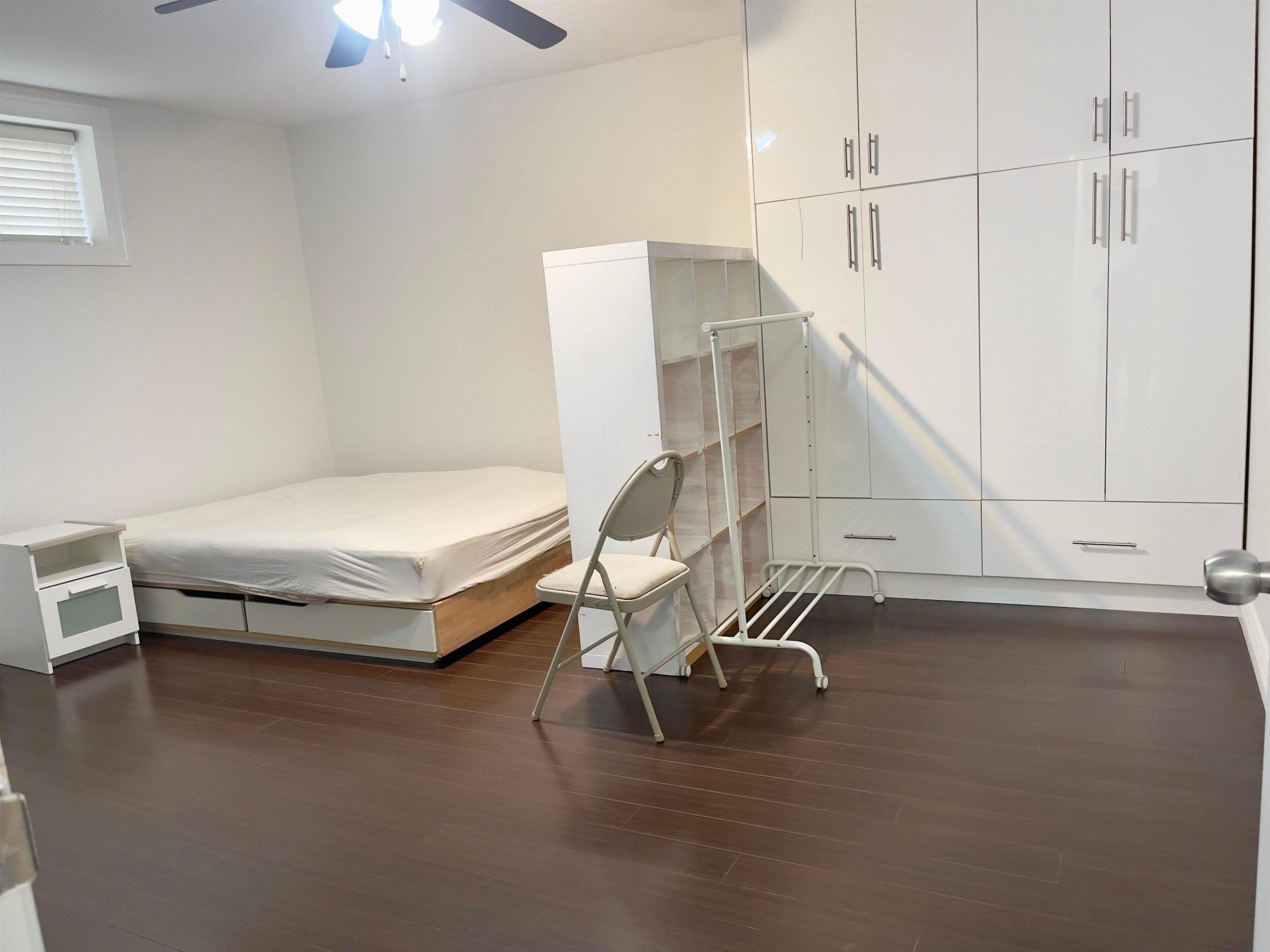 1-3787 Elmwood Street, Burnaby, BC