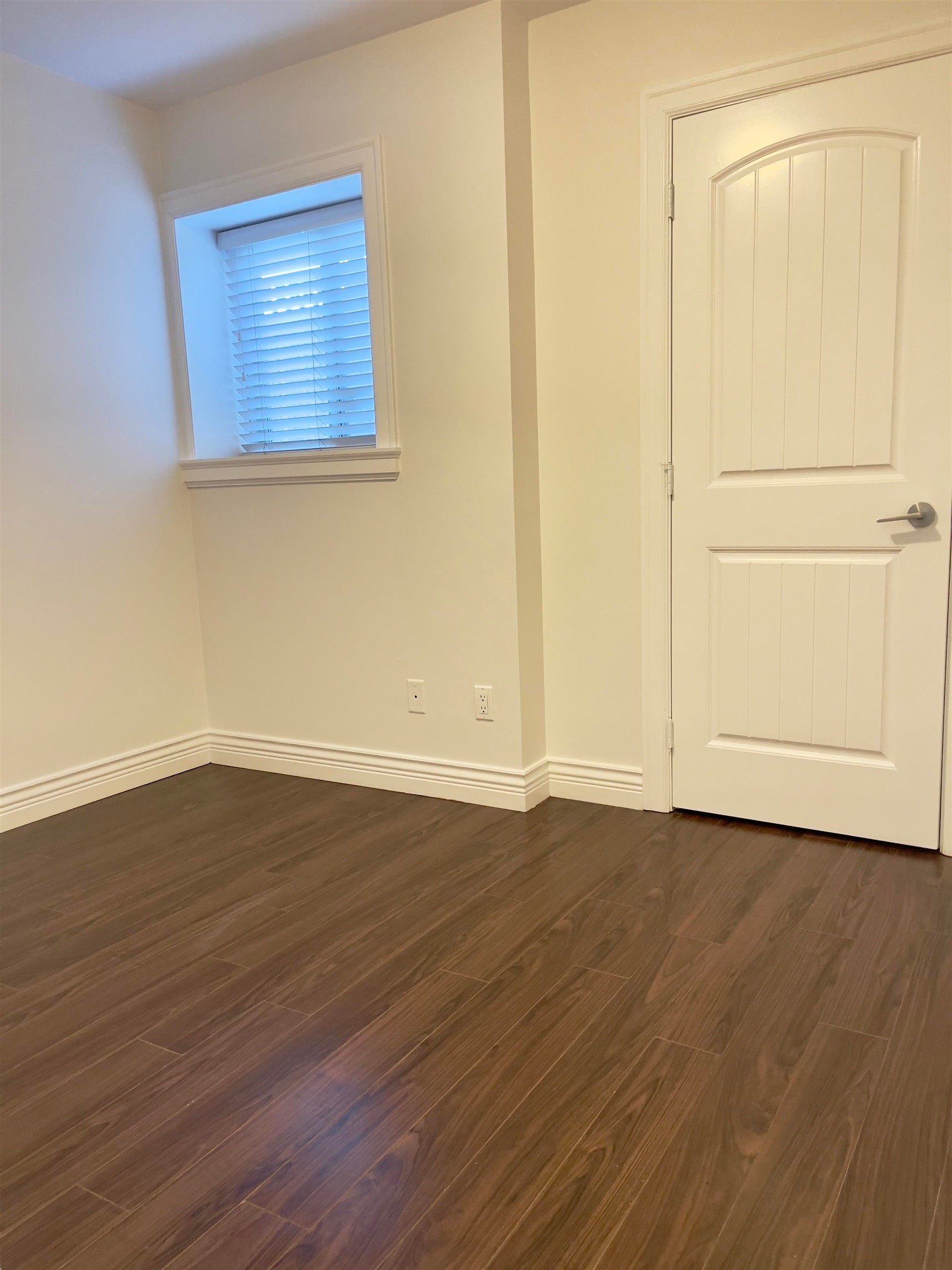 1-3787 Elmwood Street, Burnaby, BC