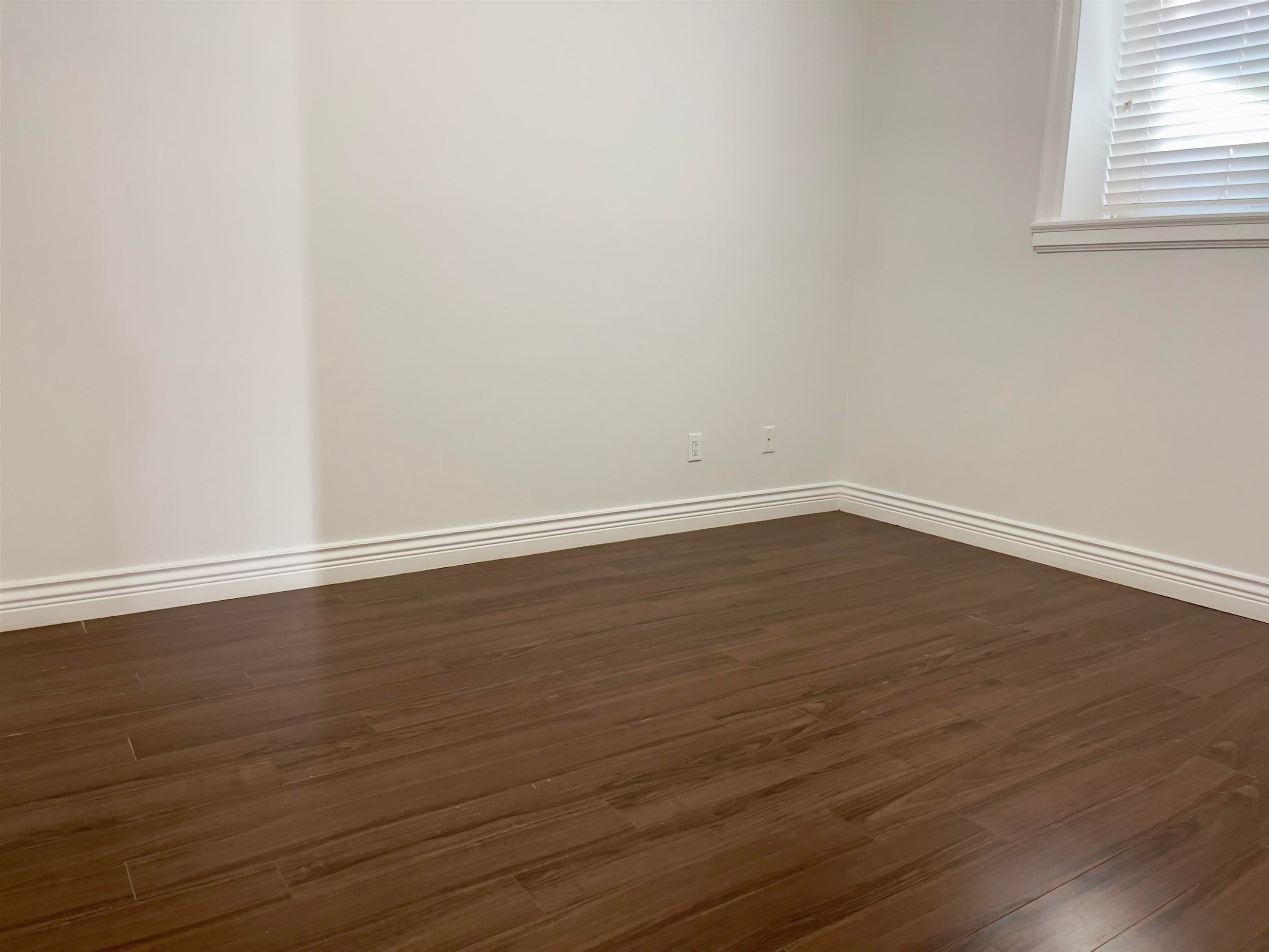 2-3787 Elmwood Street, Burnaby, BC