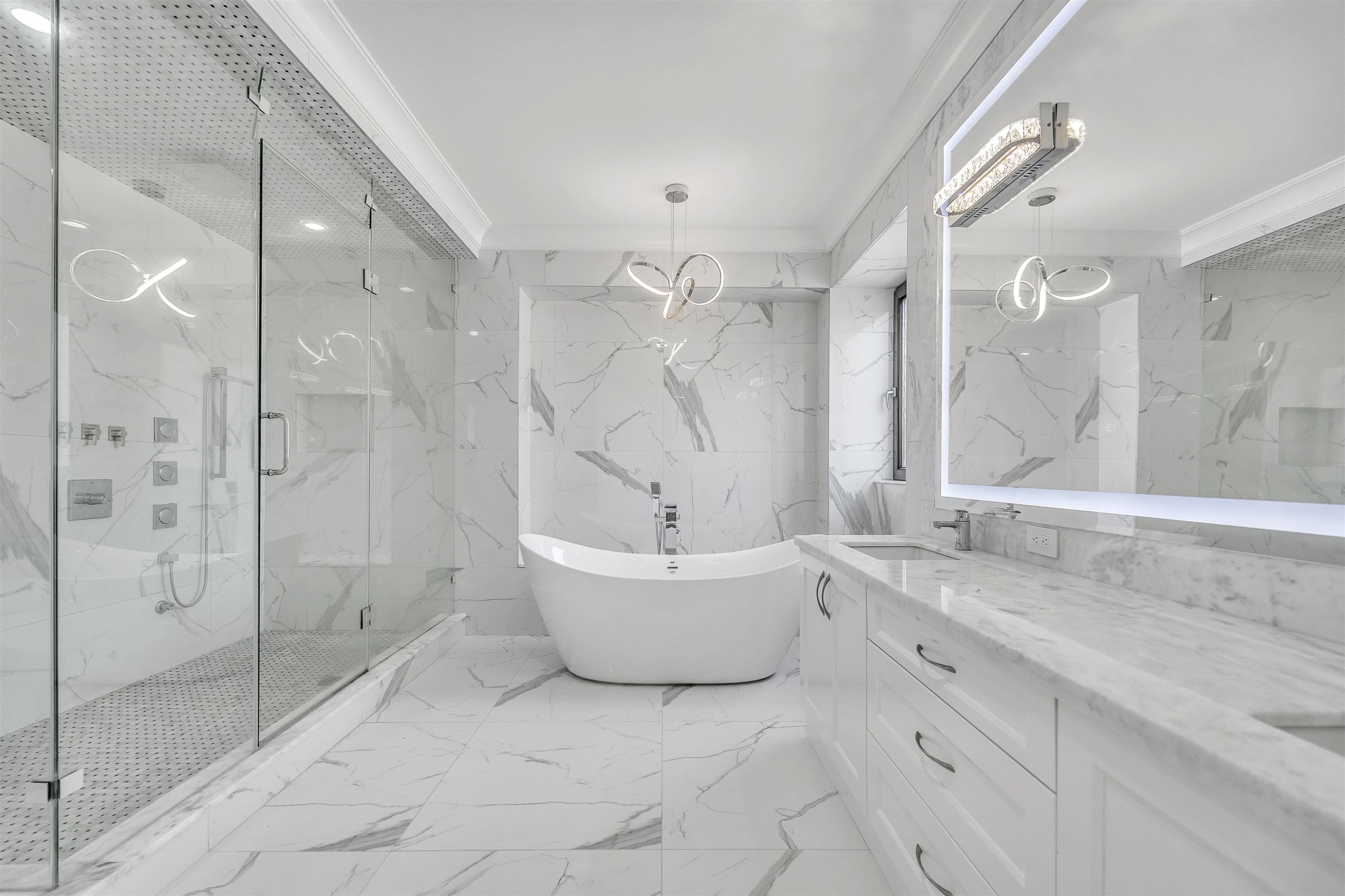 6031 Woodwards Road, Richmond, BC