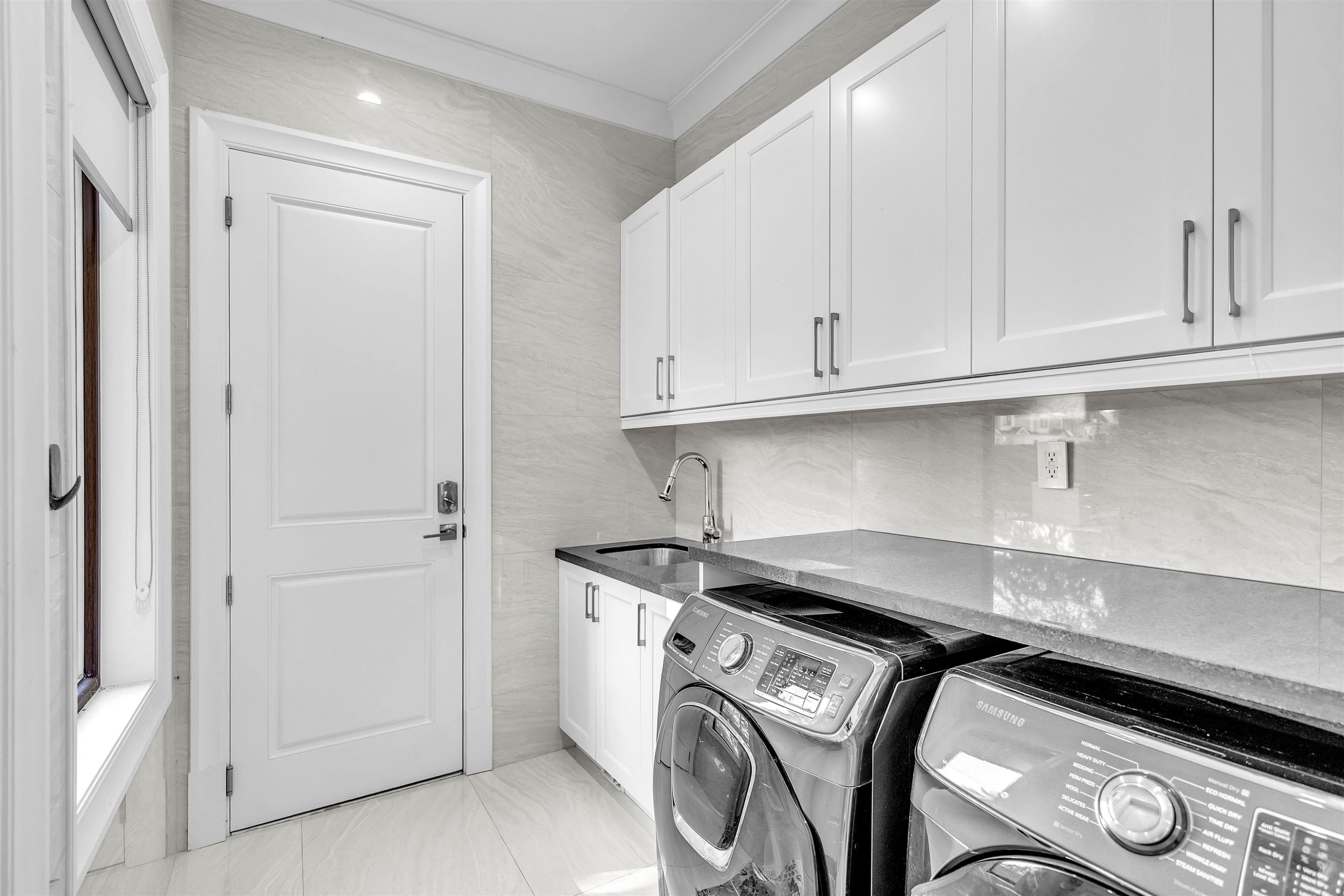 6031 Woodwards Road, Richmond, BC