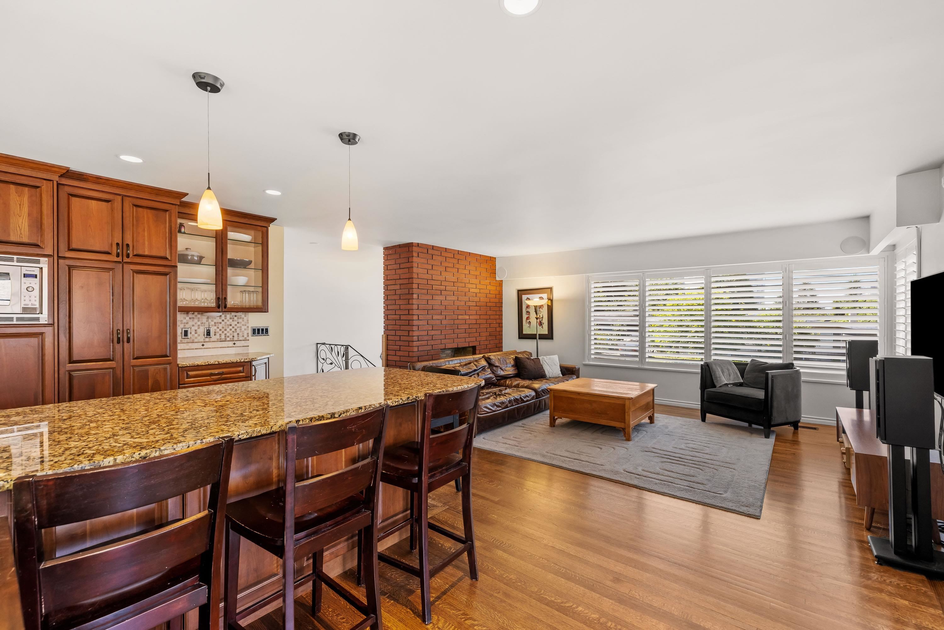 525 Appian Way, Coquitlam, BC