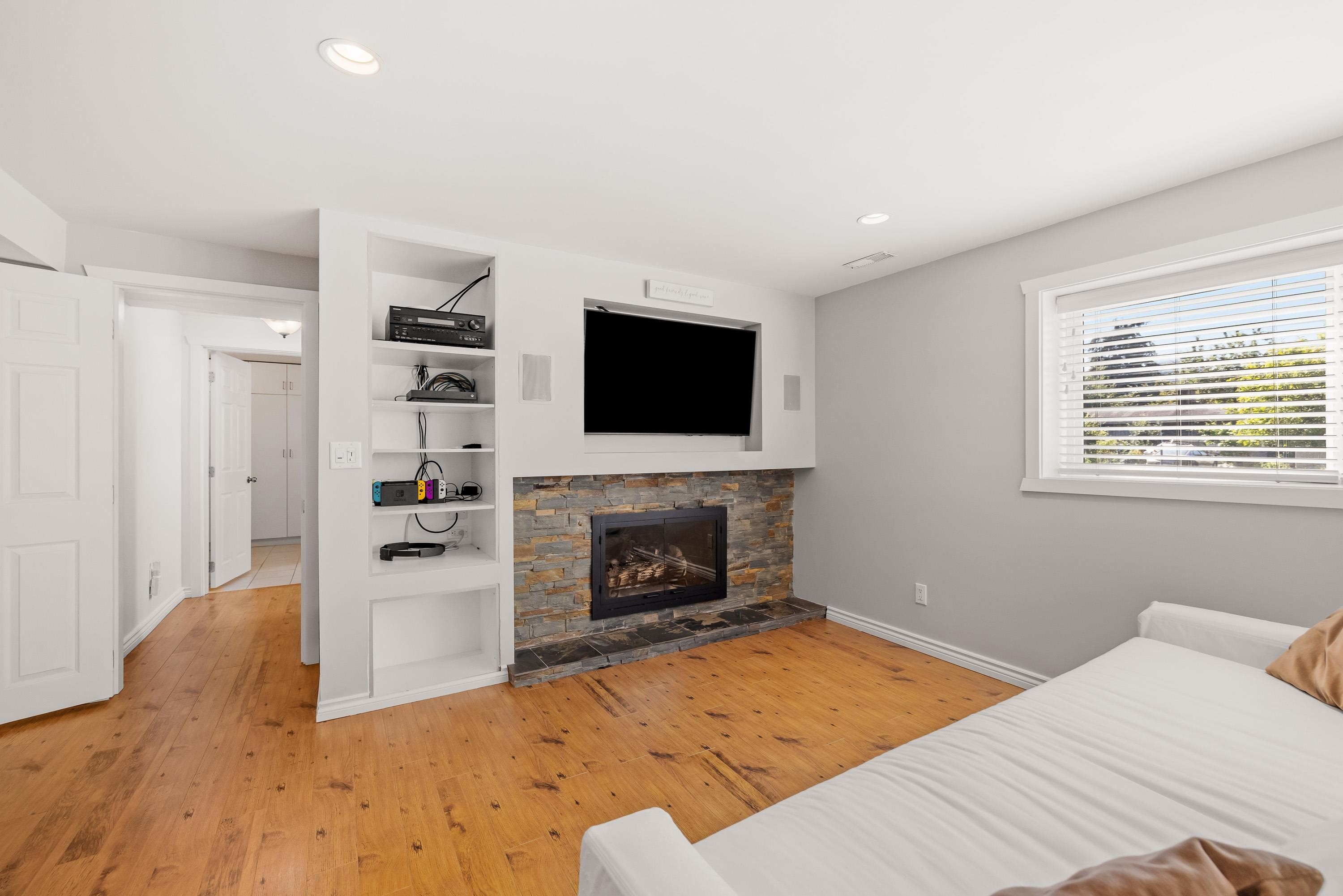 525 Appian Way, Coquitlam, BC