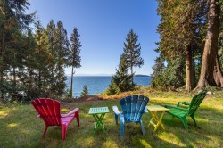 5069 Sunshine Coast Highway Sechelt, BC V7Z 0B6
