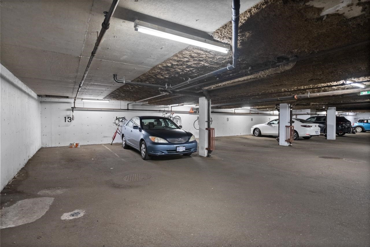 104-925 15Th Avenue W, Vancouver, BC