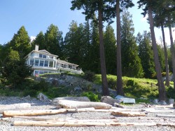 6437 Sunshine Coast Highway Sechelt, BC V7Z 0N6