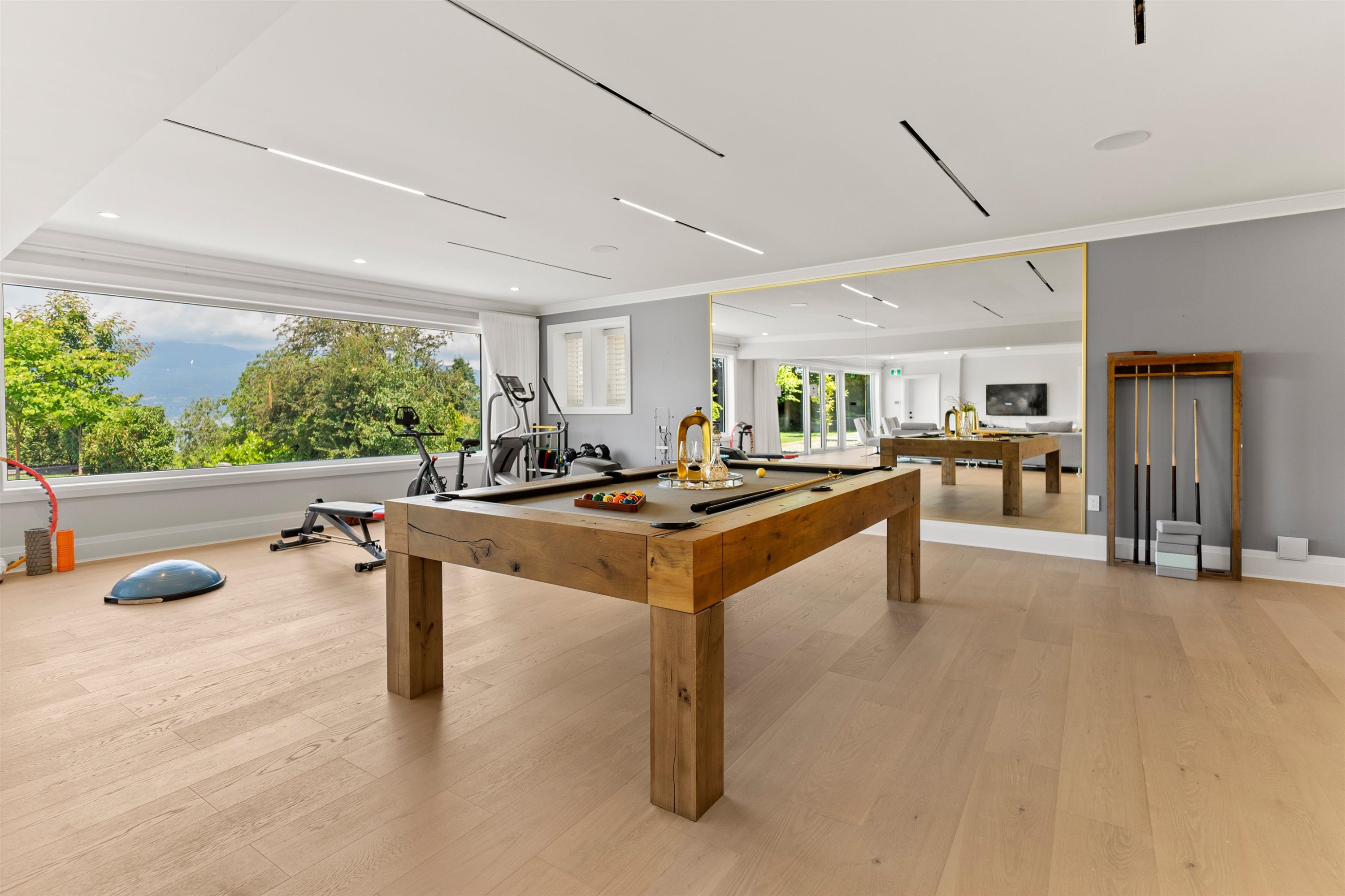 5747 Newton Wynd, Vancouver, BC