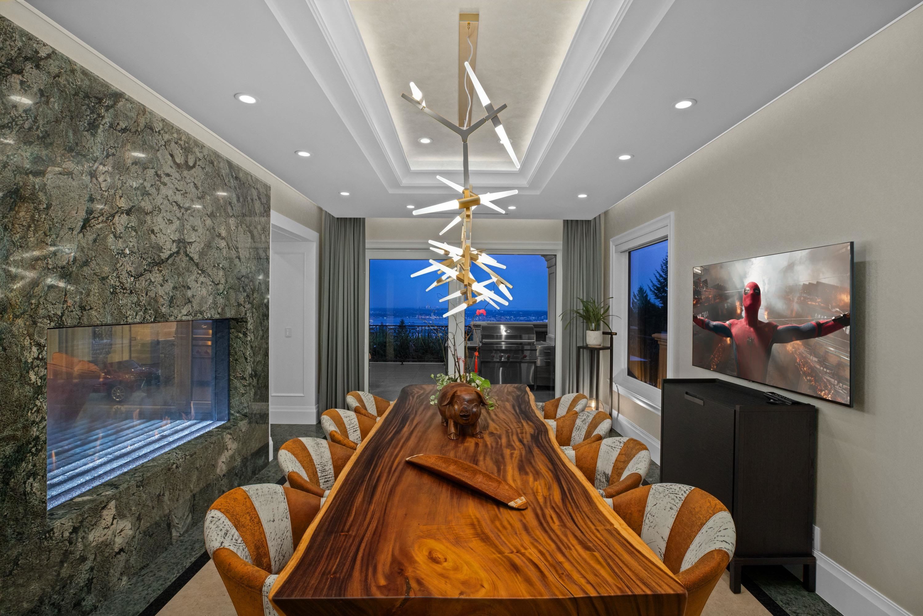 1436 Sandhurst Place, West Vancouver, BC