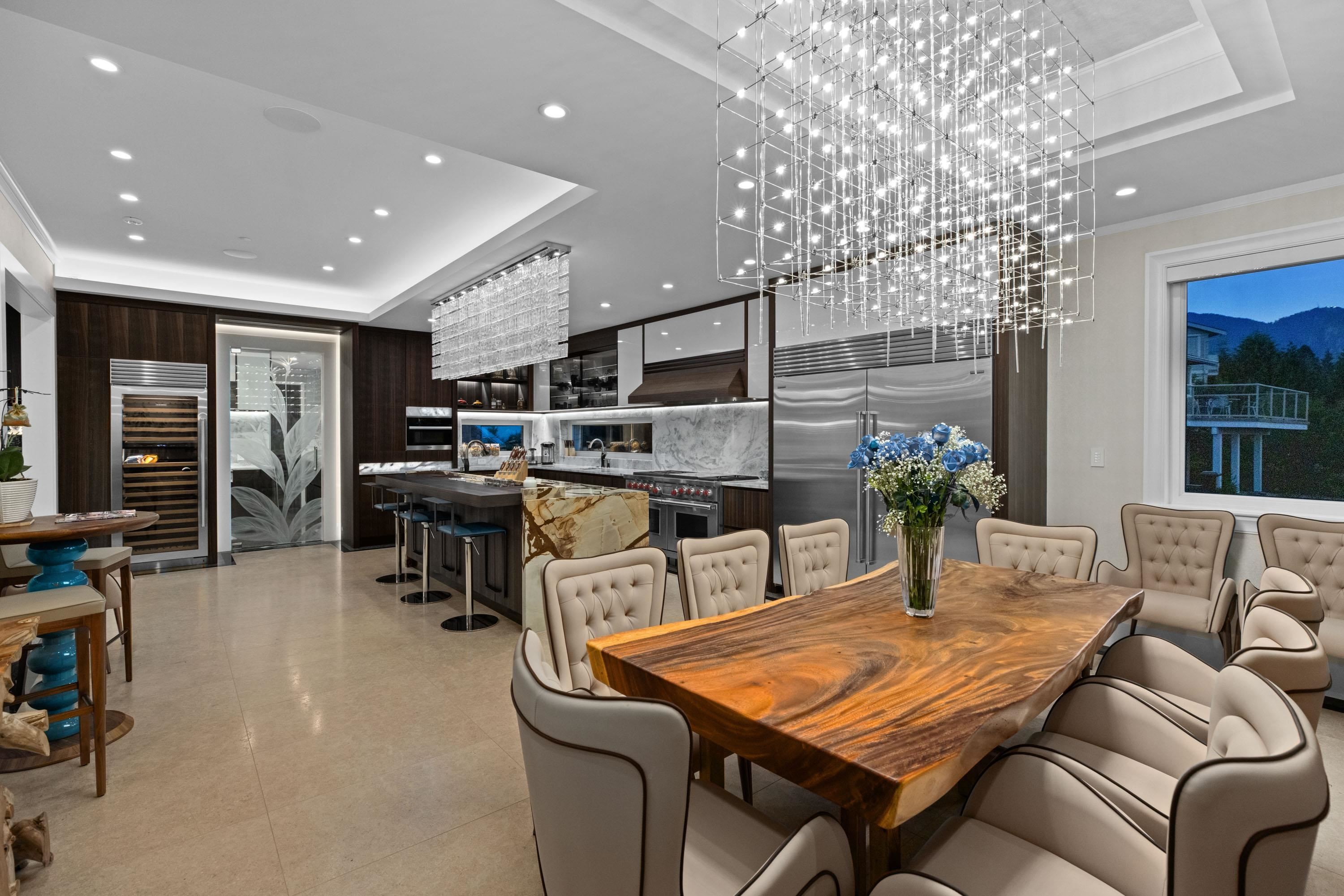 1436 Sandhurst Place, West Vancouver, BC