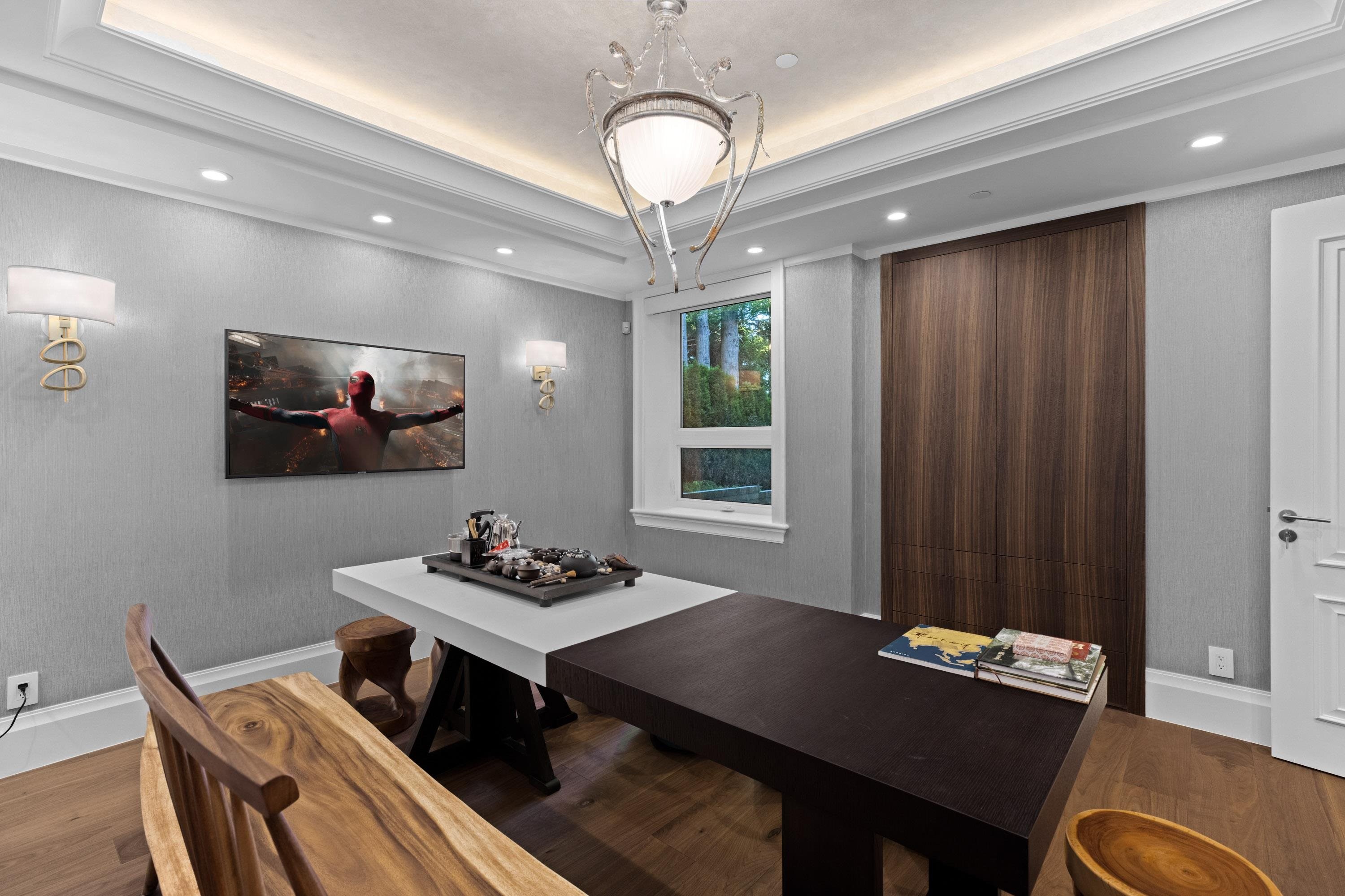 1436 Sandhurst Place, West Vancouver, BC