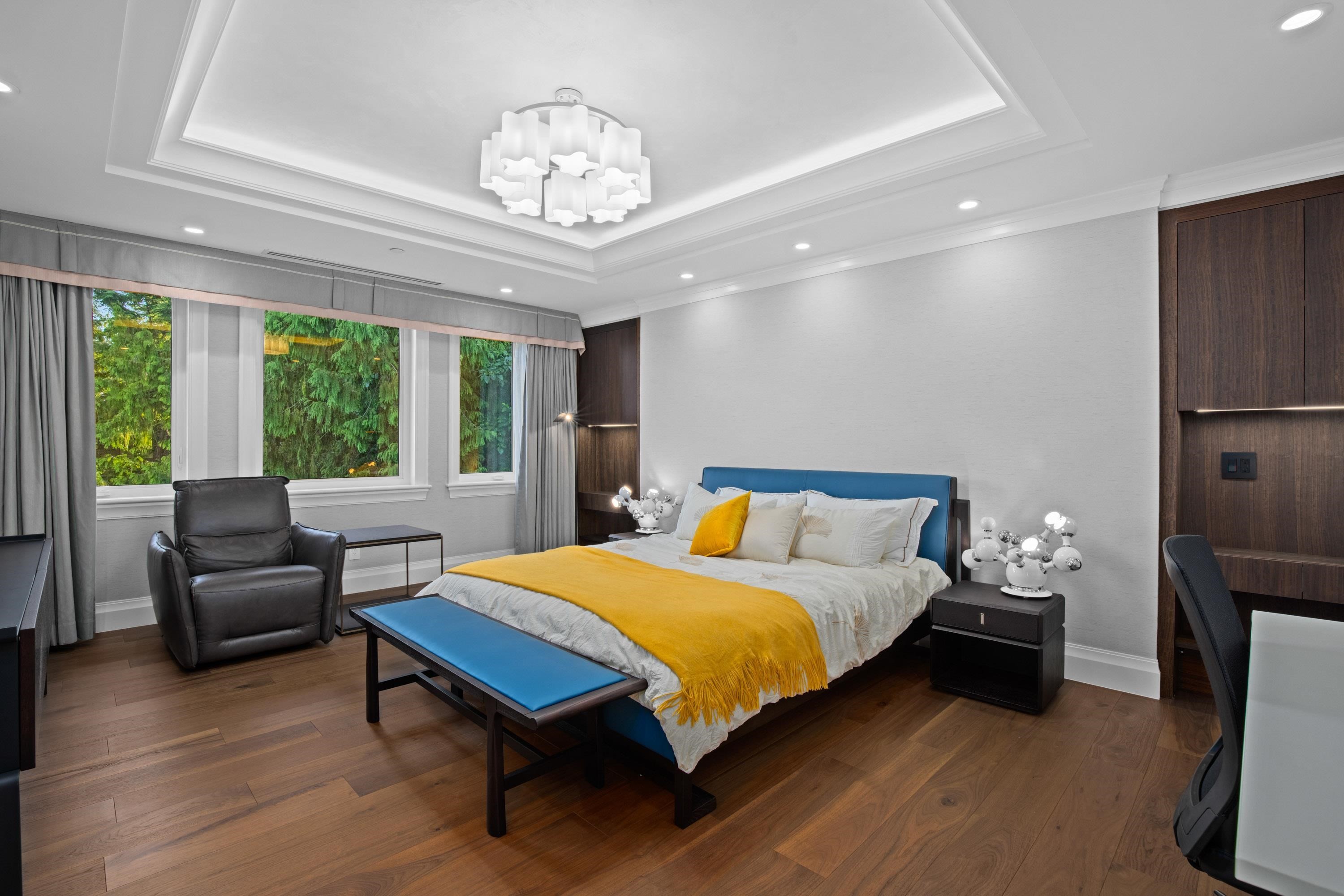 1436 Sandhurst Place, West Vancouver, BC