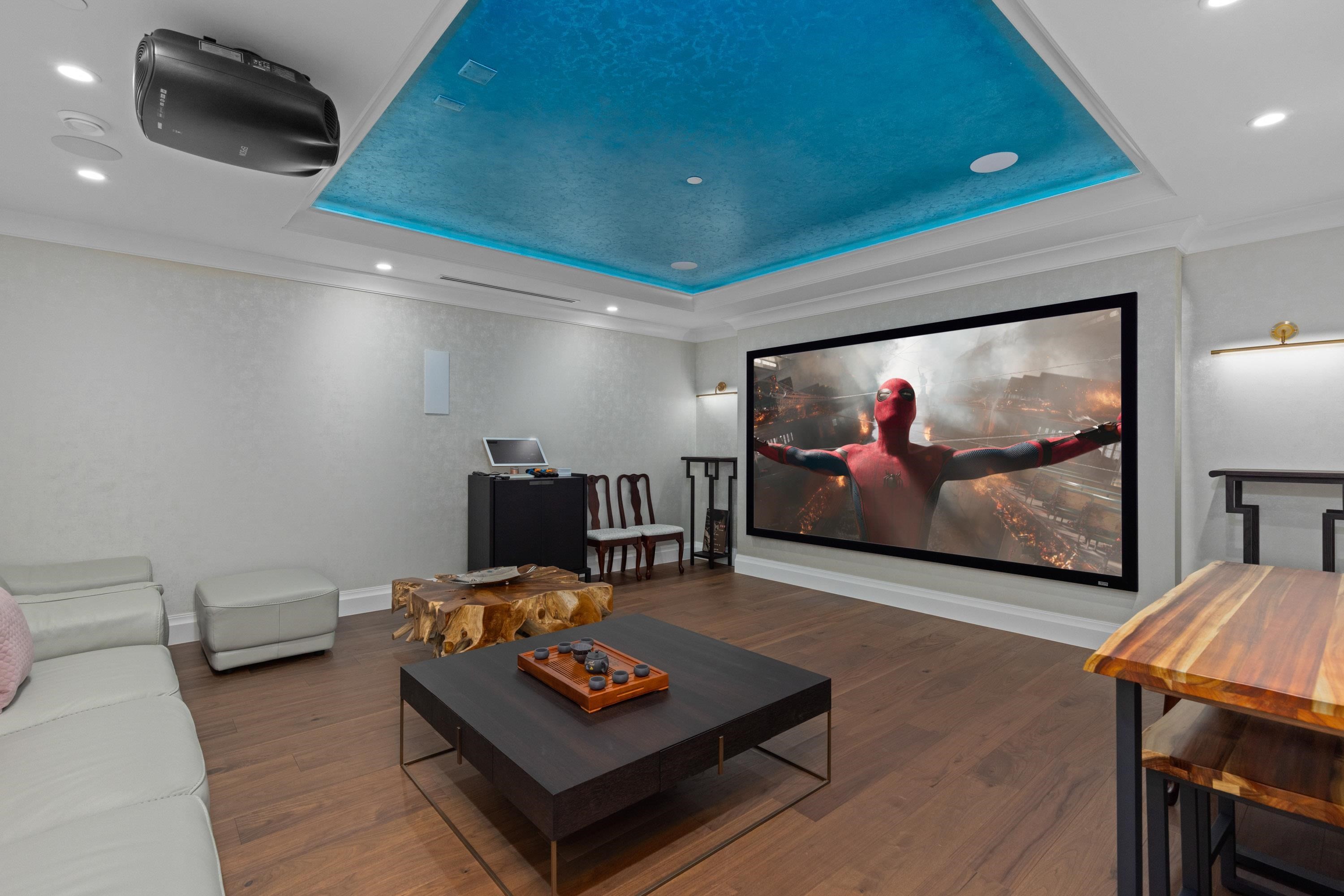 1436 Sandhurst Place, West Vancouver, BC