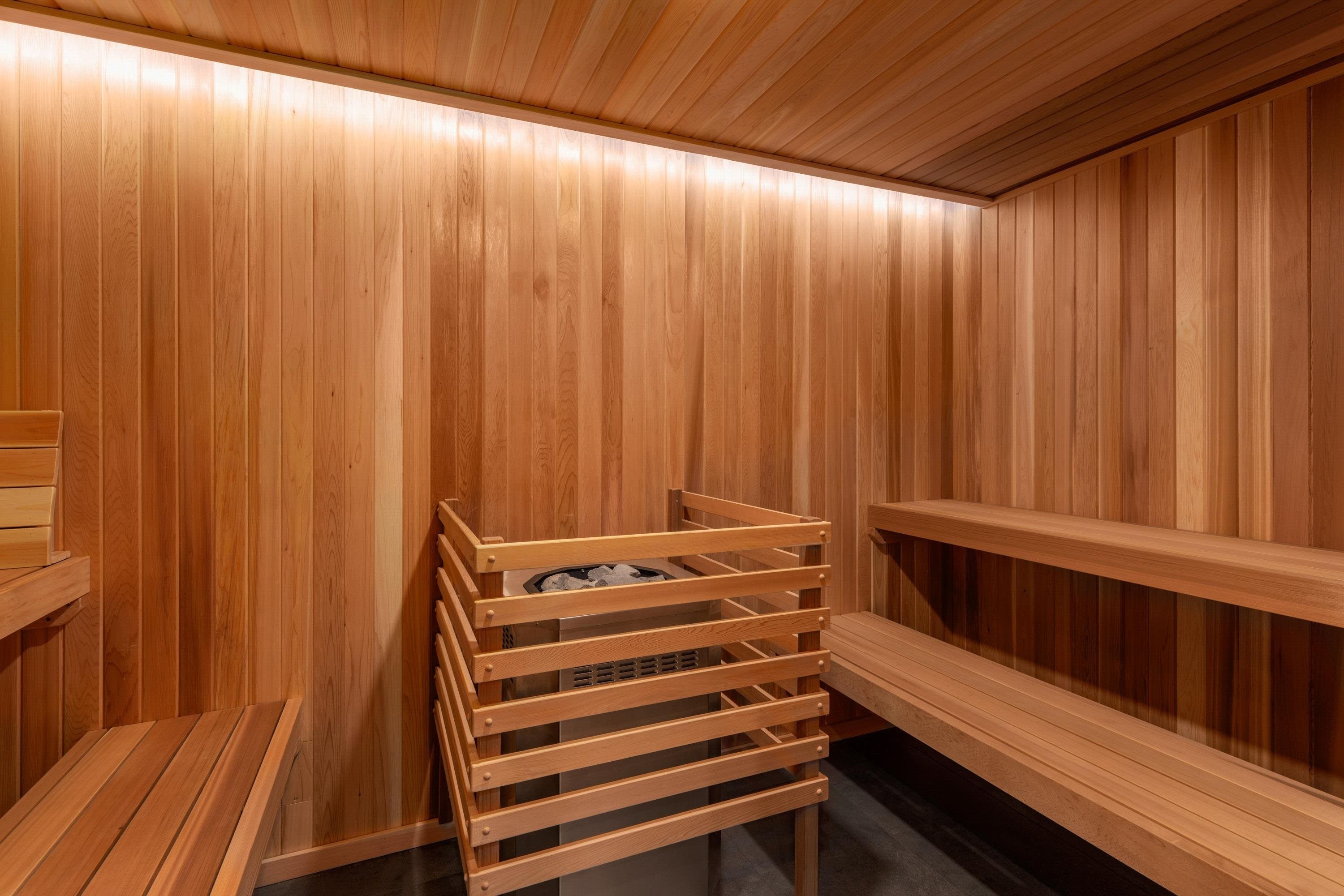 1436 Sandhurst Place, West Vancouver, BC