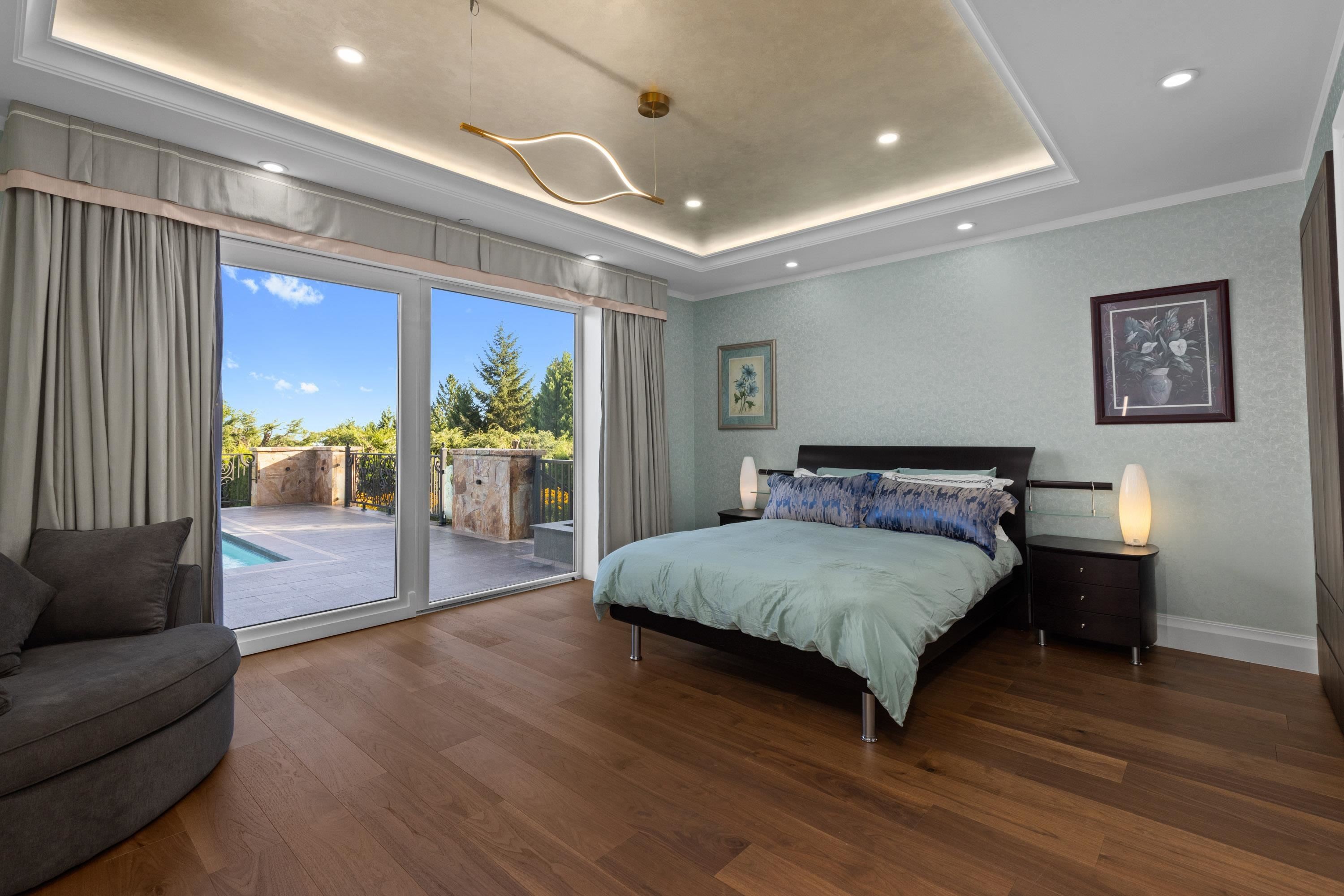 1436 Sandhurst Place, West Vancouver, BC