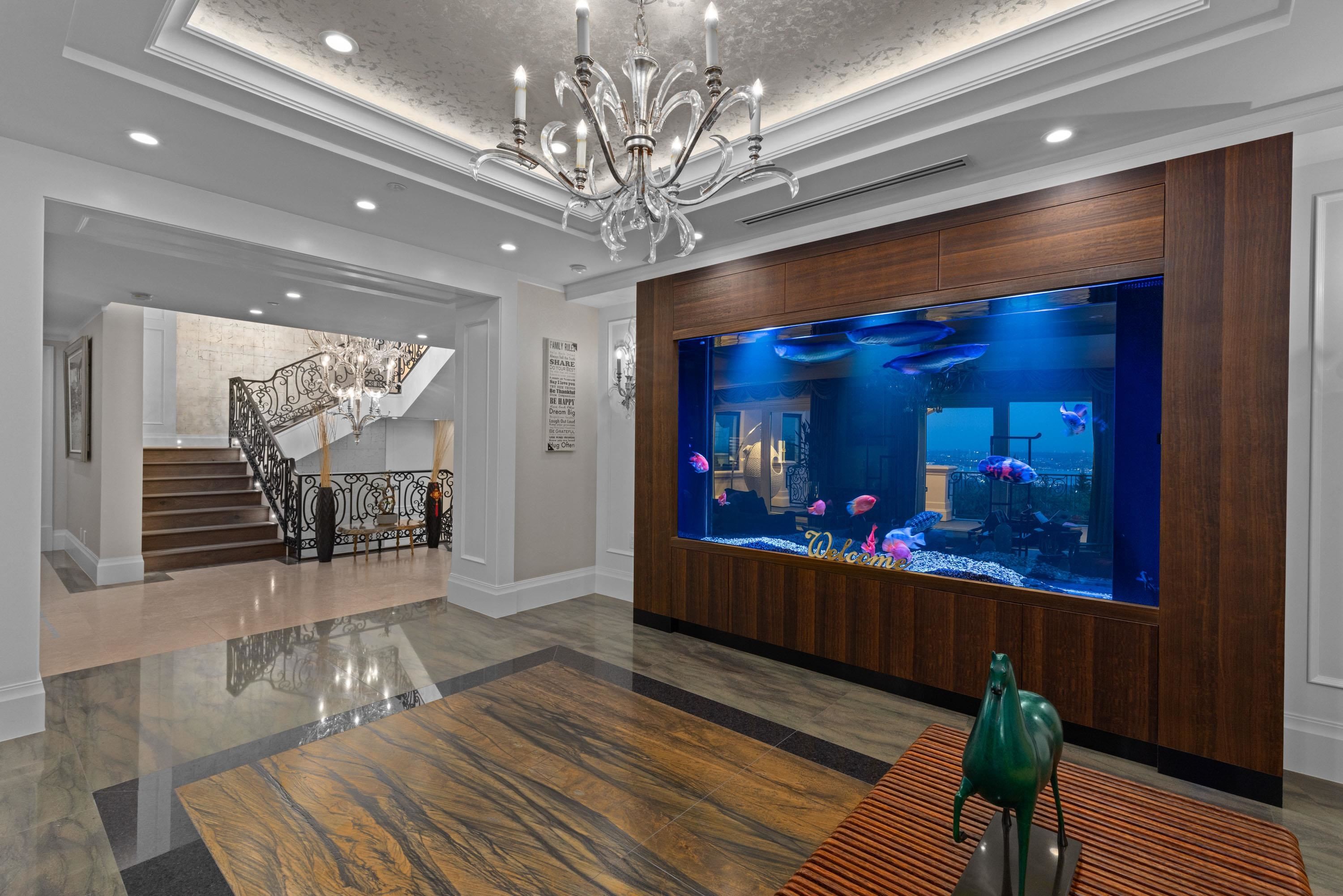 1436 Sandhurst Place, West Vancouver, BC