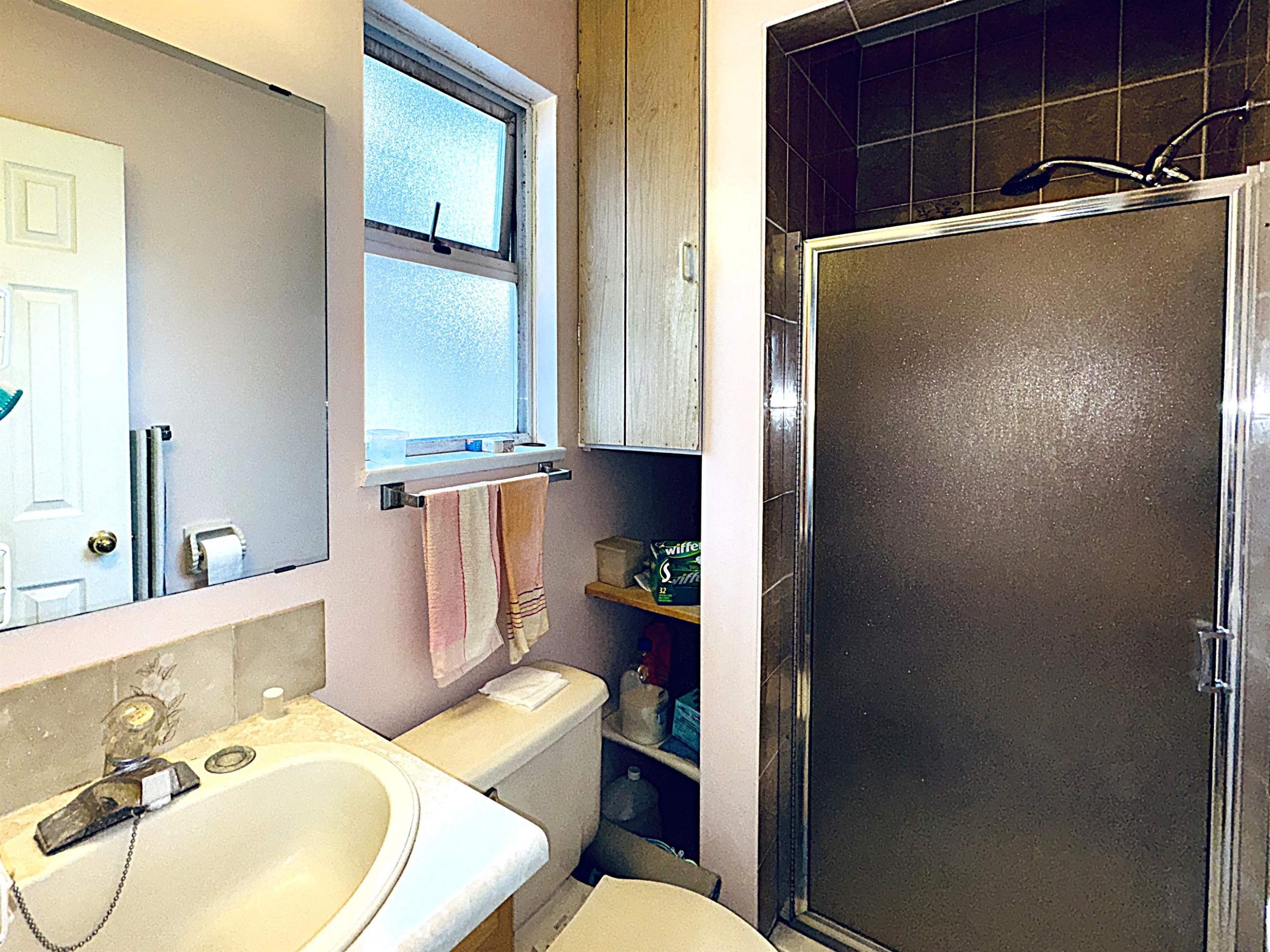 963 11Th Avenue E, Vancouver, BC