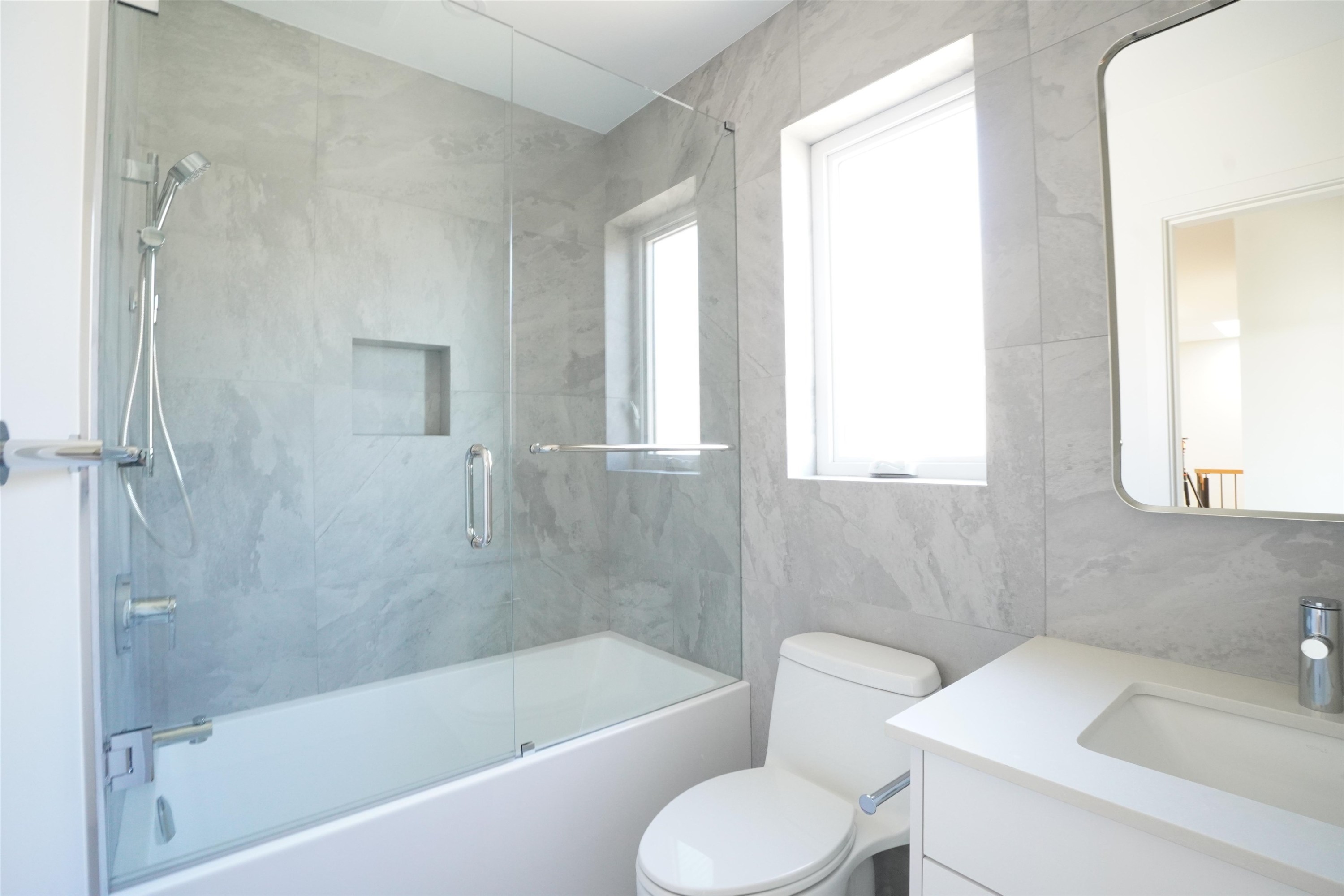 6252 Kitchener Street, Burnaby, BC