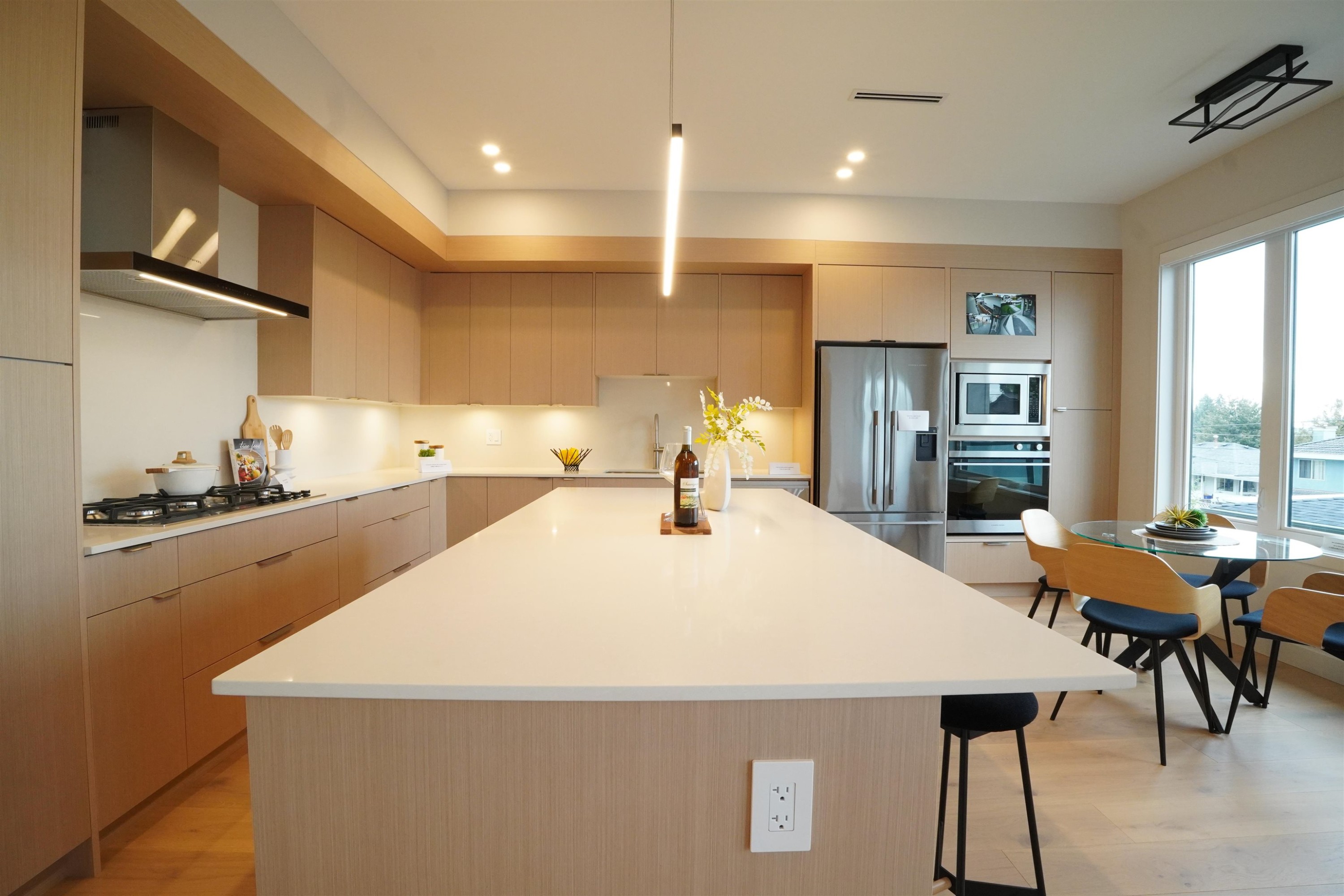 6252 Kitchener Street, Burnaby, BC