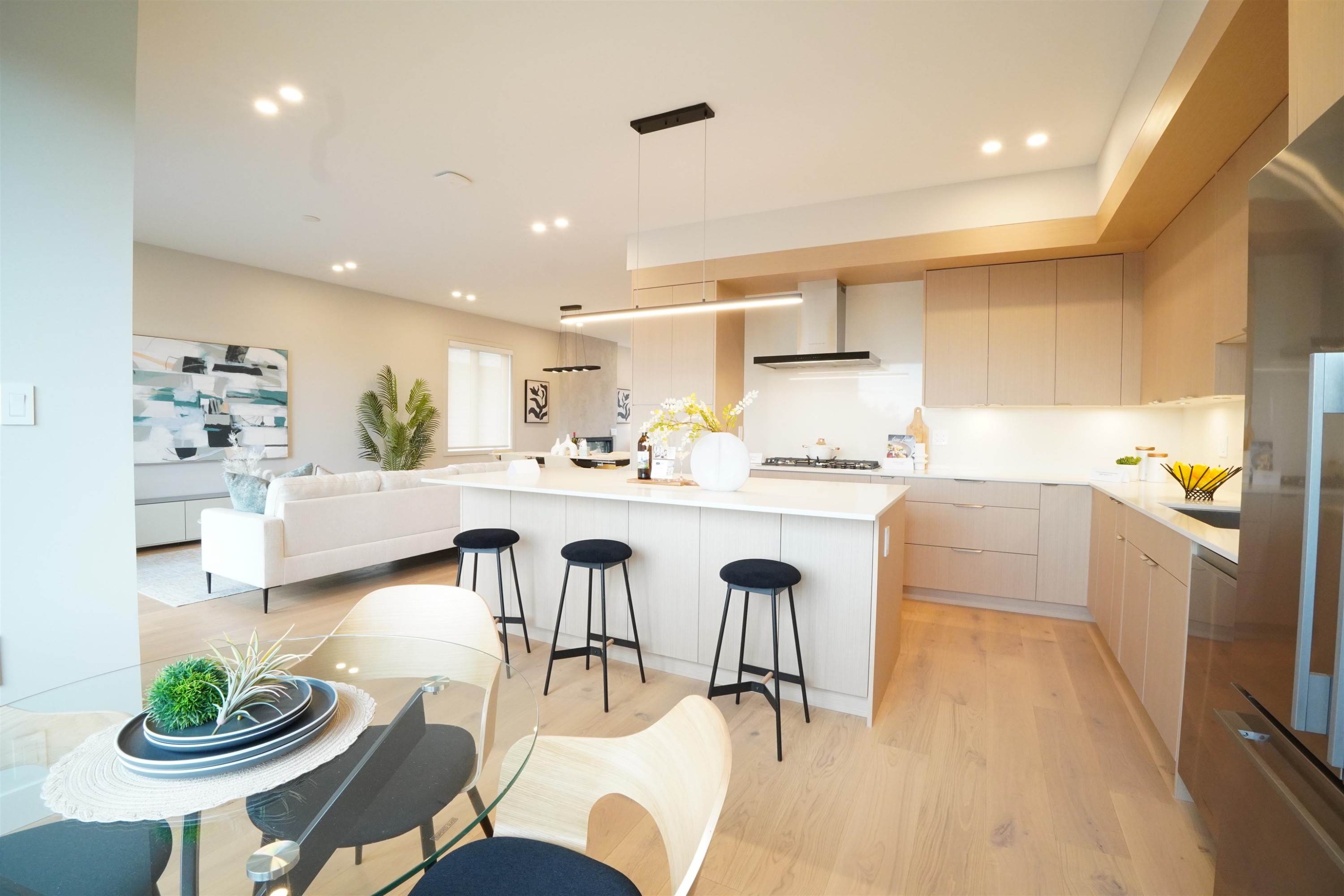 6252 Kitchener Street, Burnaby, BC