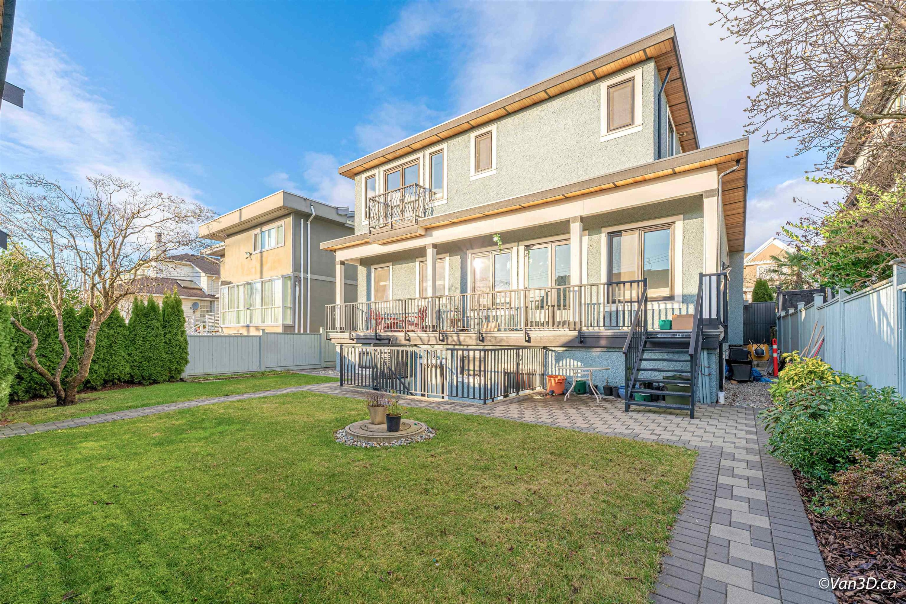146 40Th Avenue W, Vancouver, BC