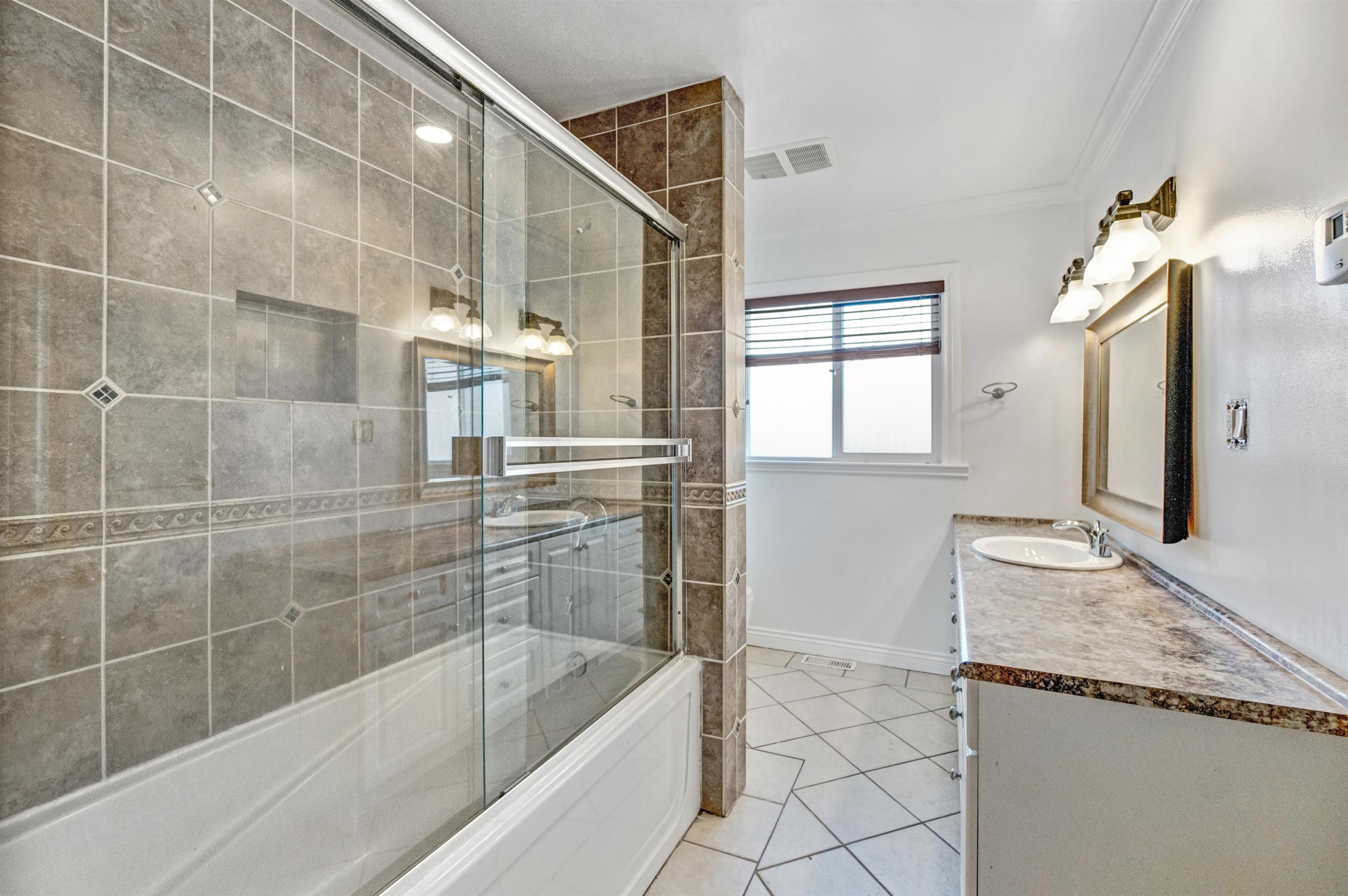 1128 Devon Street, Coquitlam, BC