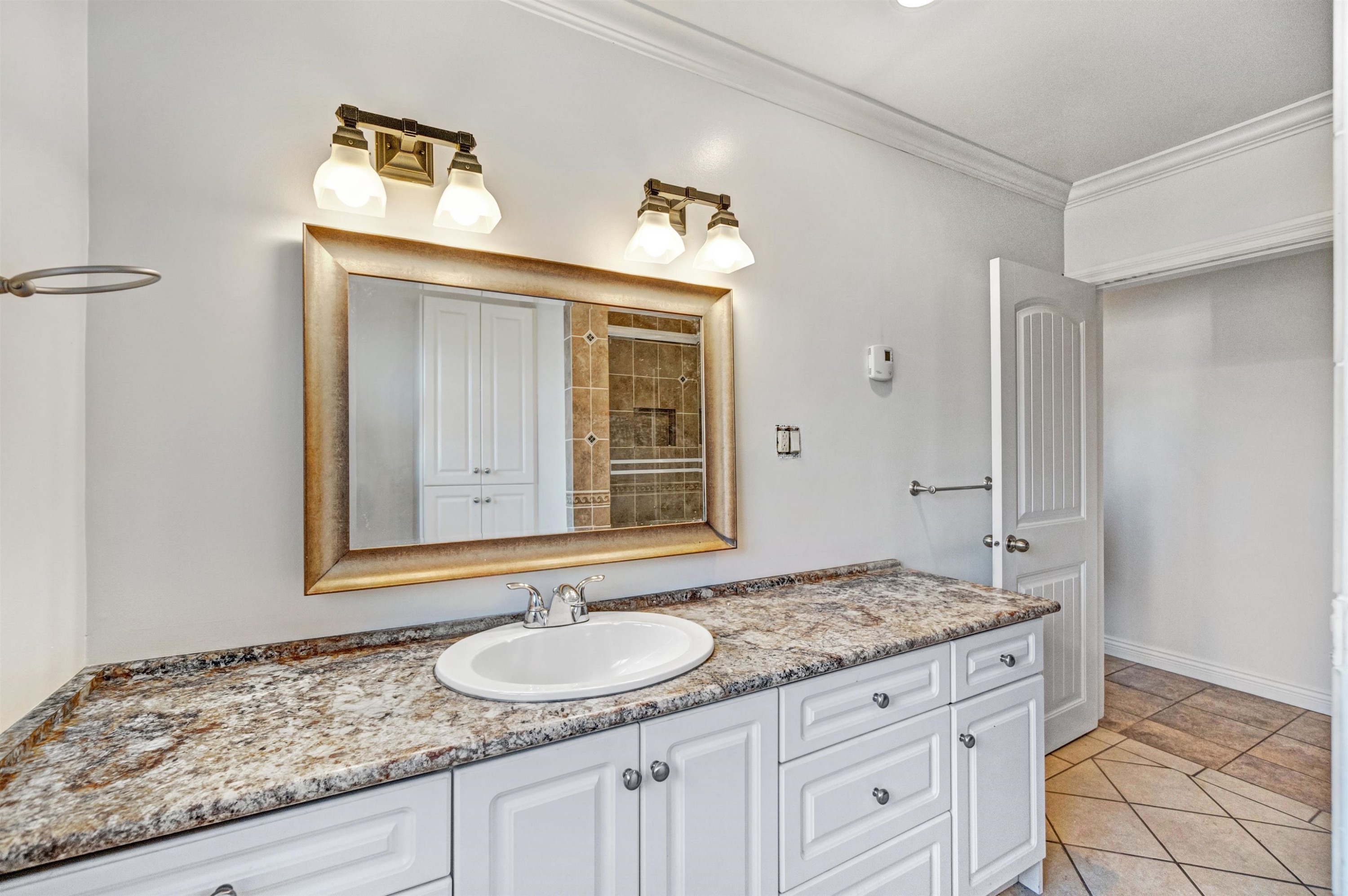 1128 Devon Street, Coquitlam, BC