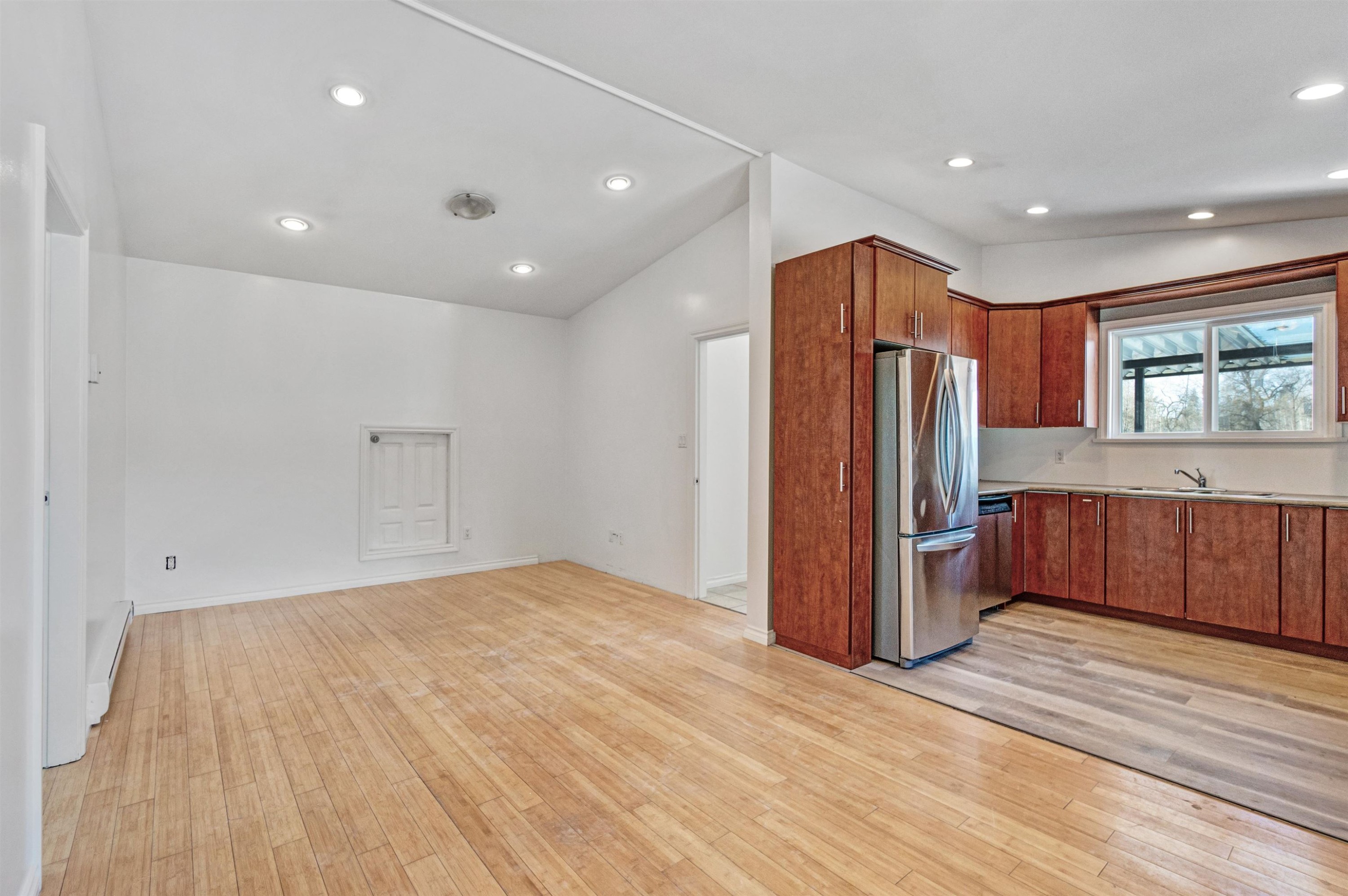 1128 Devon Street, Coquitlam, BC